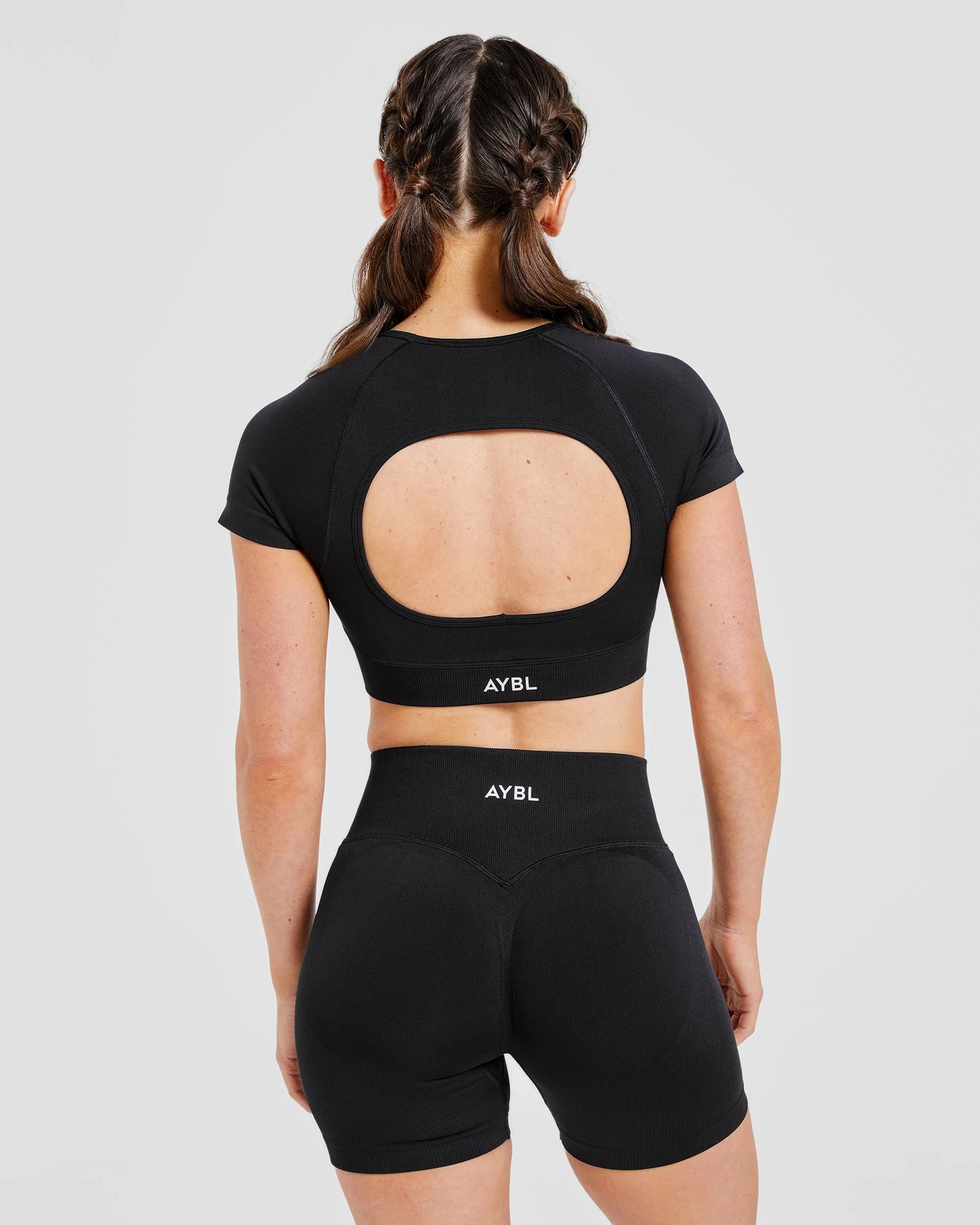 Adapt Seamless Crop Top - Noir - Image 2