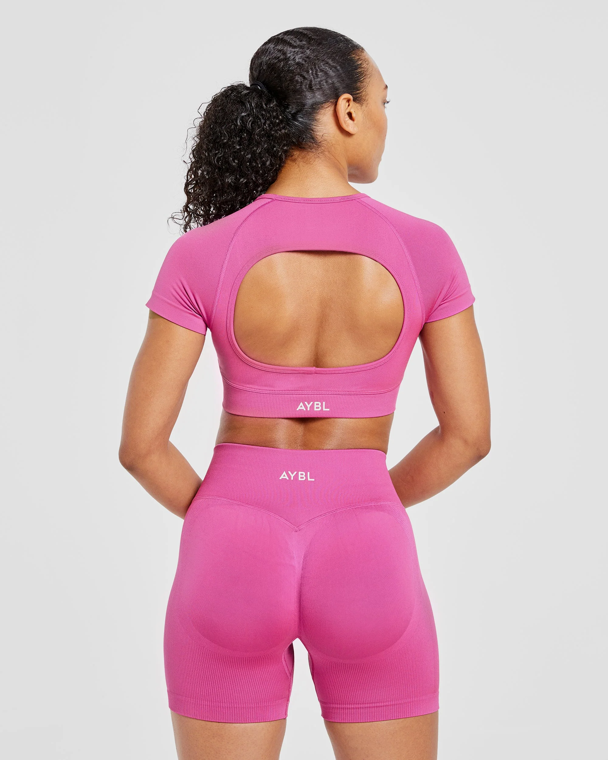 Adapt Seamless Crop Top - Rose - Image 2