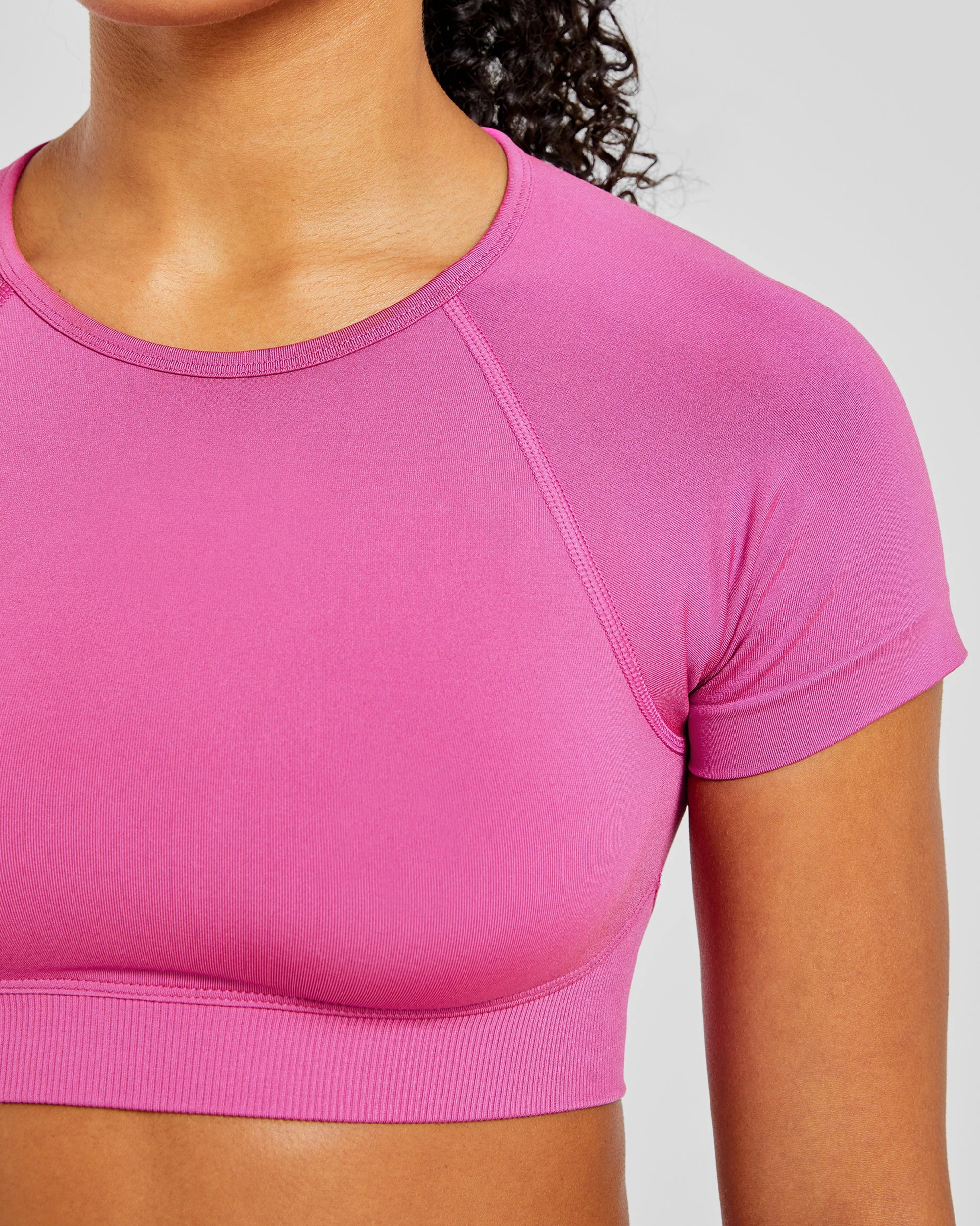 Adapt Seamless Crop Top - Rose - Image 5