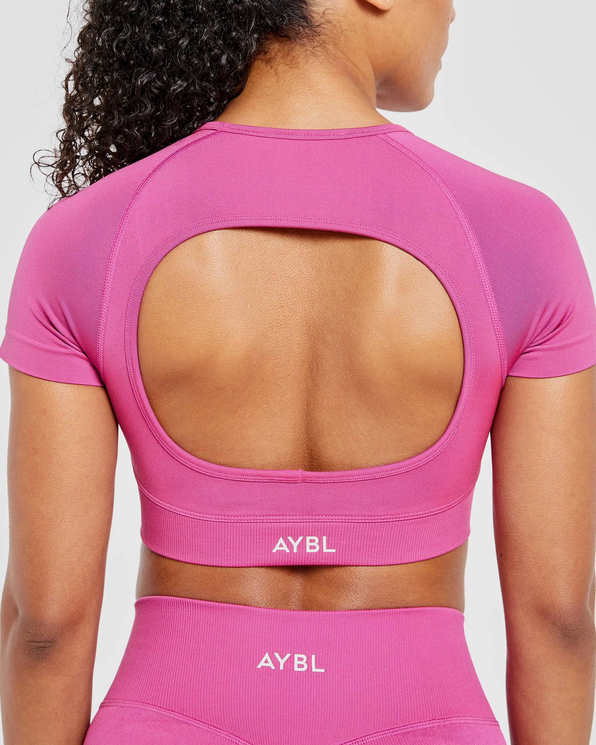 Adapt Seamless Crop Top - Rose - Image 6