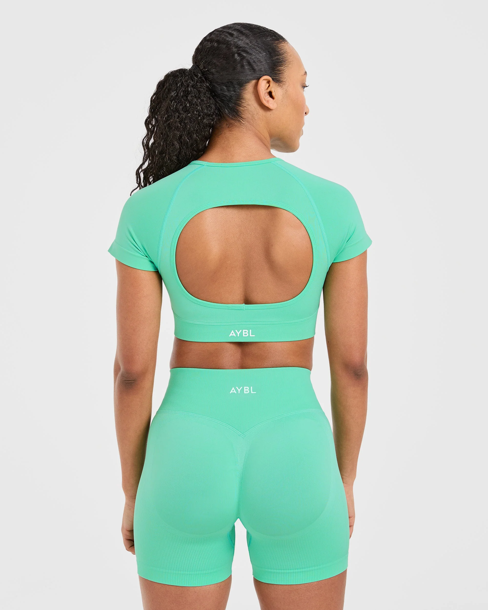 Adapt Seamless Crop Top - Spring Mint - Image 2
