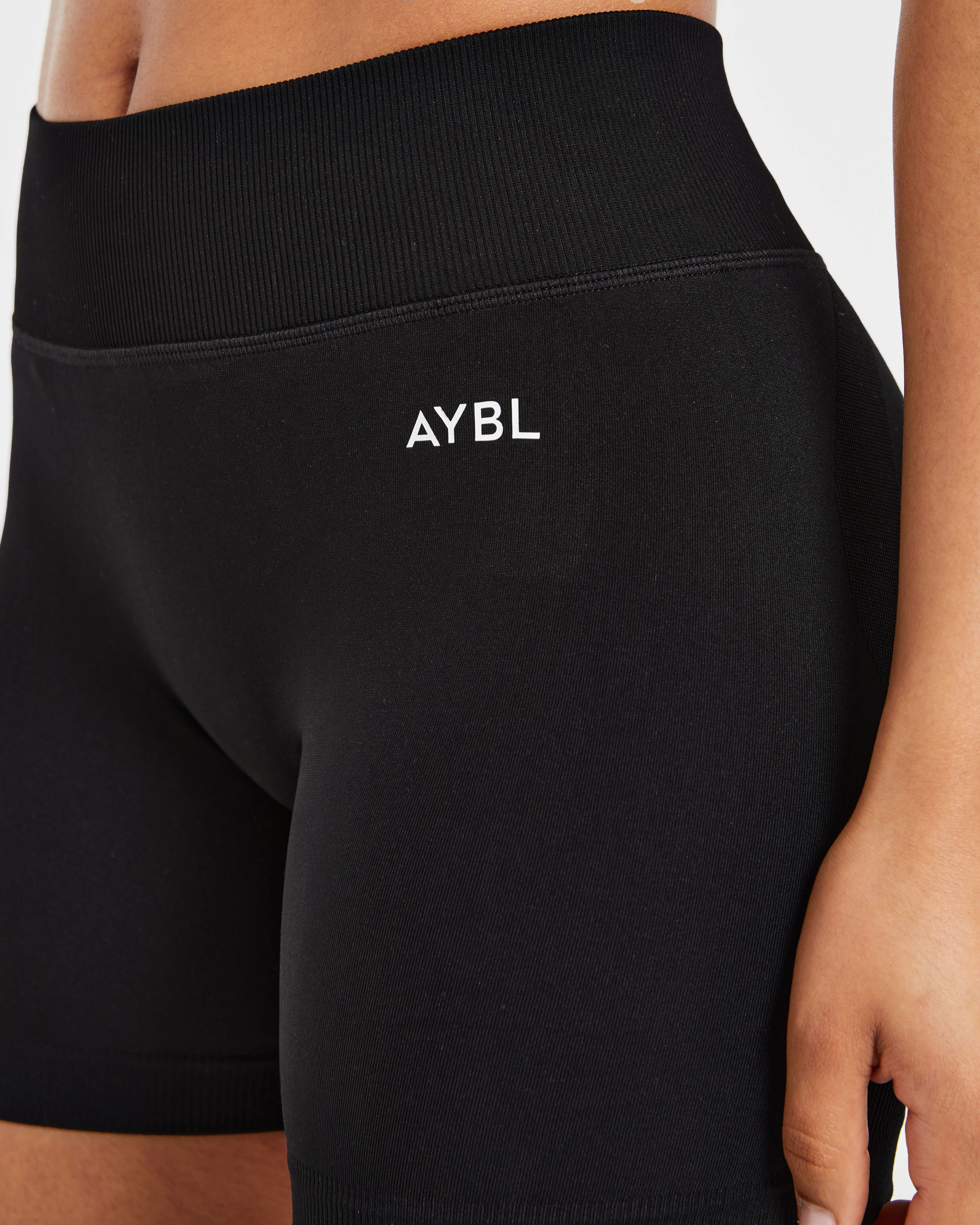 Adapt Seamless Shorts | 4.5" - Noir - Image 5