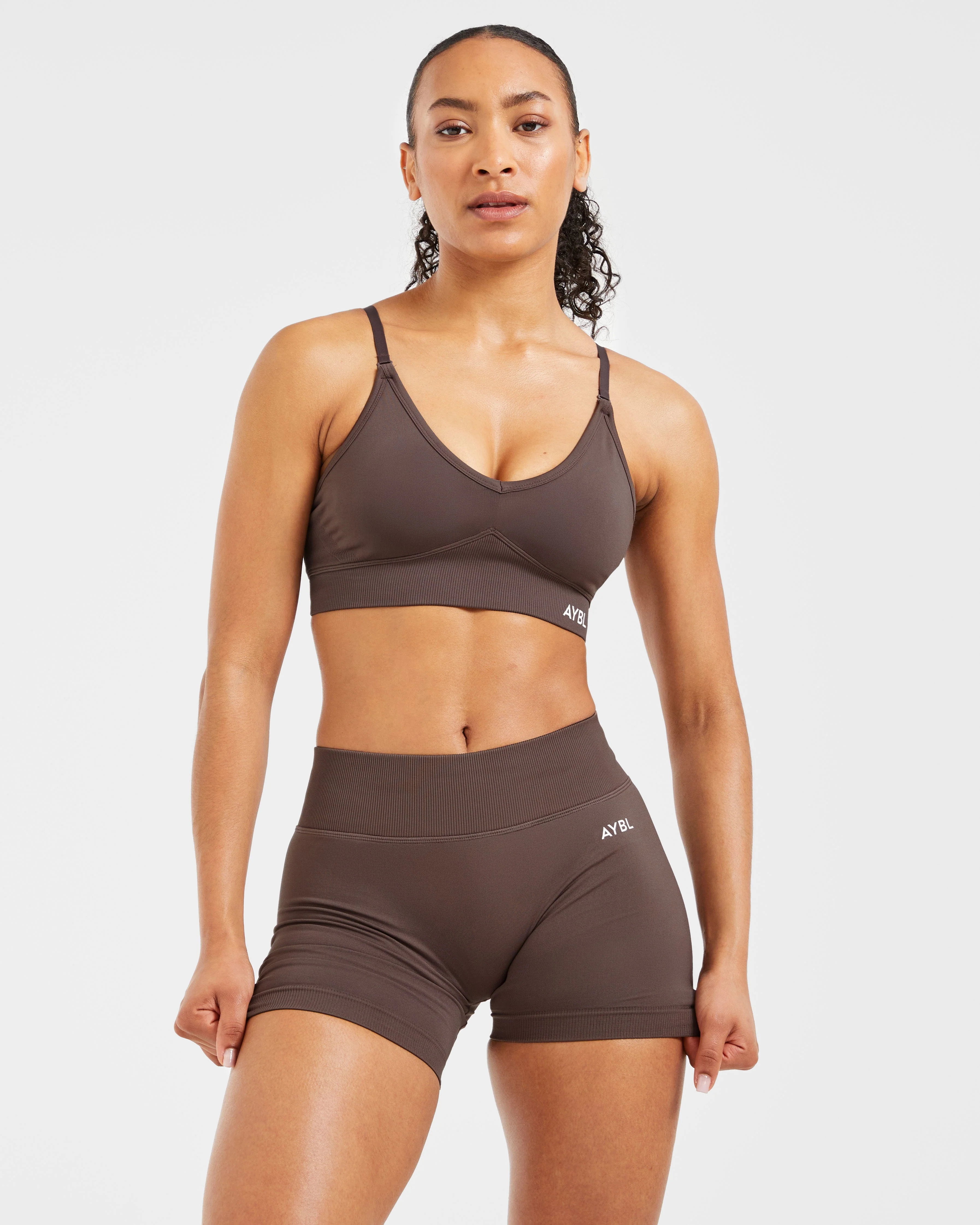 Adapt Seamless Shorts | 4.5" - Brun - Image 7