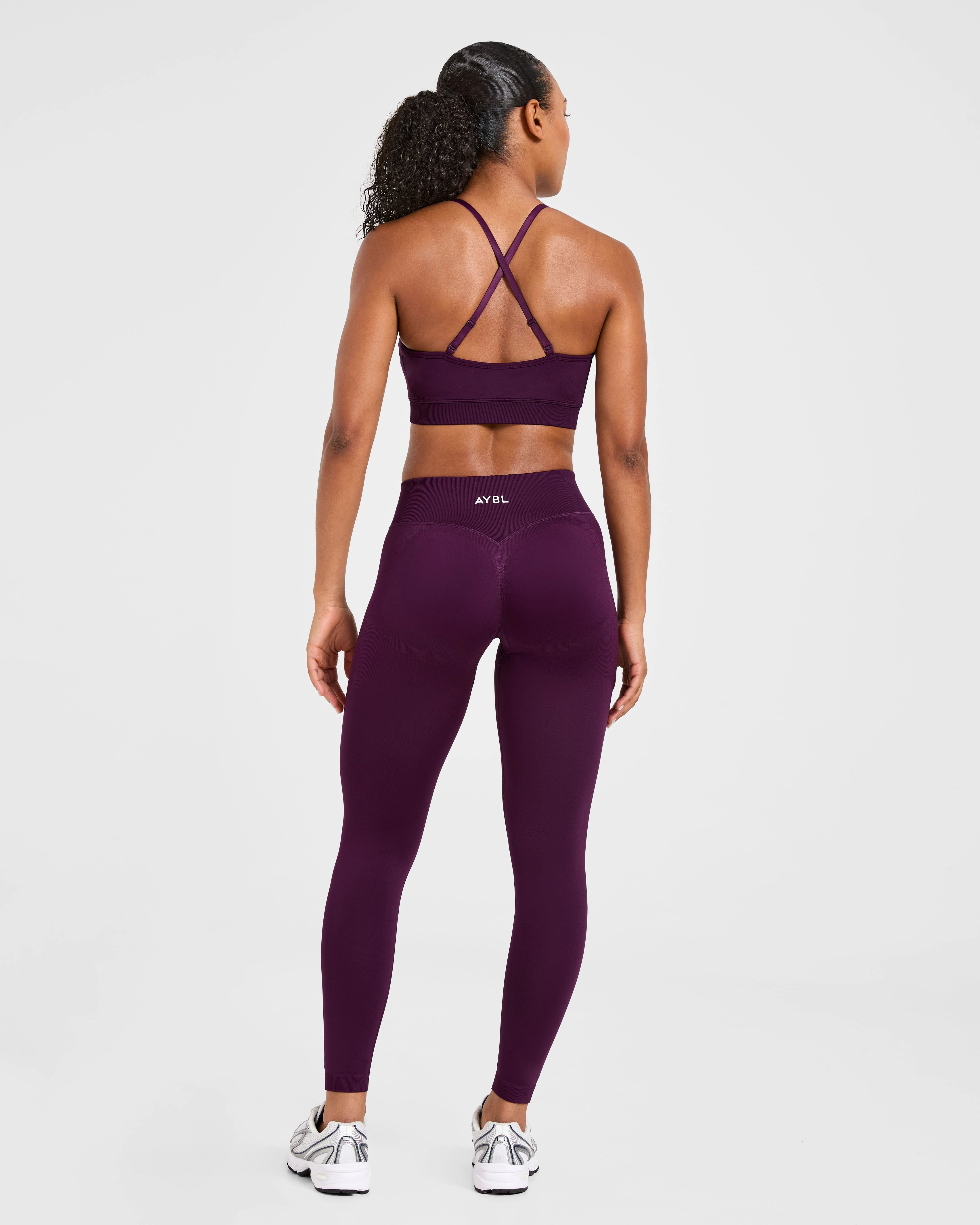 Adapt Seamless Sports Bra - Midnight Plum - Image 4