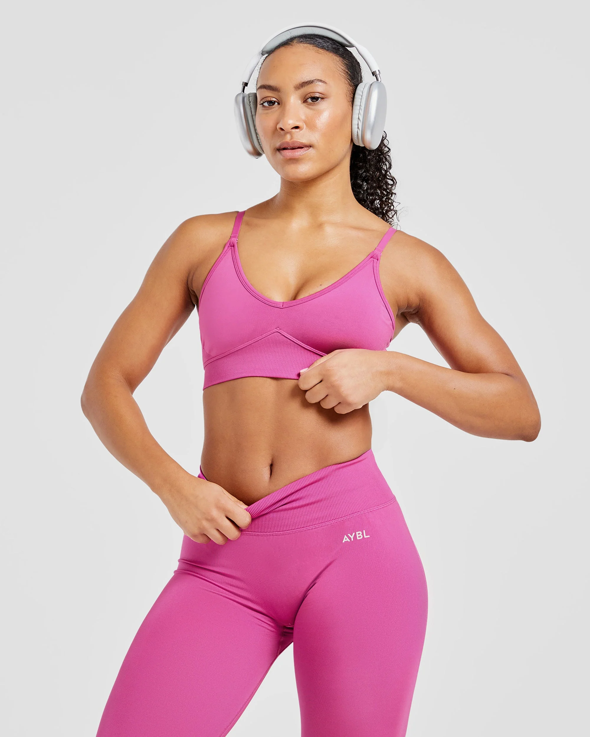Adapt Seamless Sports Bra - Rose - Image 7