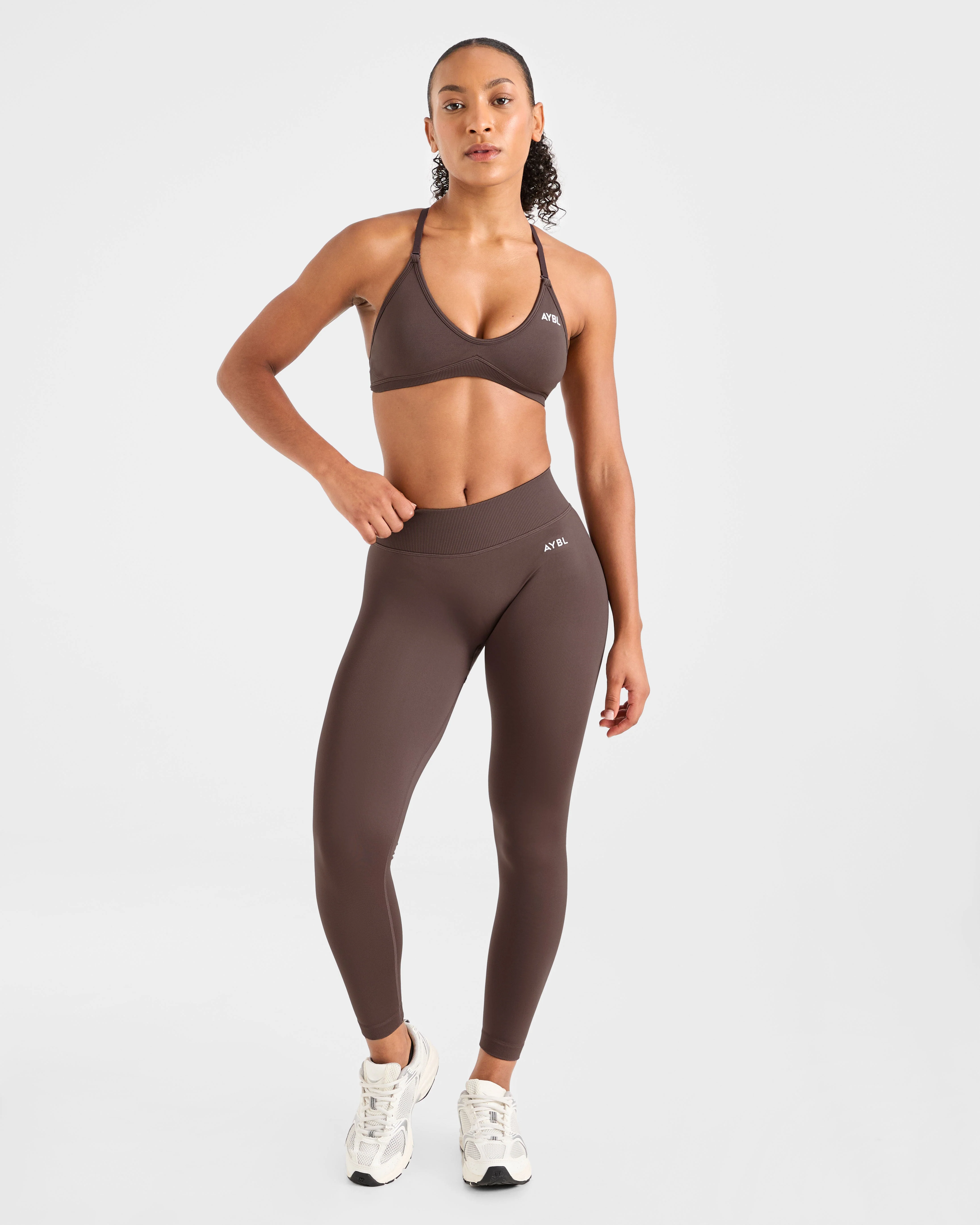Adapt Seamless Strappy Sports Bra - Marron - Image 3