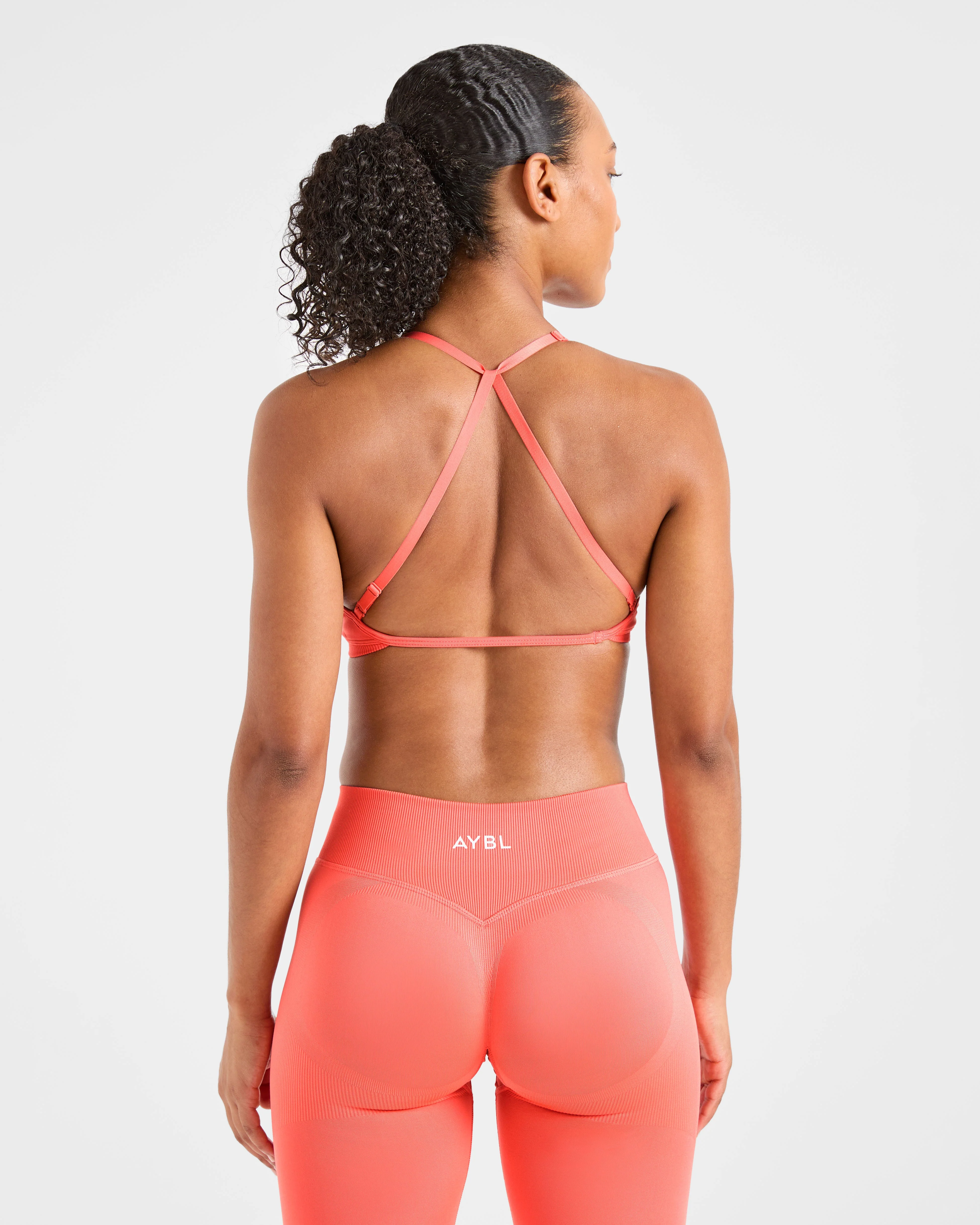 Adapt Seamless Strappy Sports Bra - Summer Pêche - Image 2