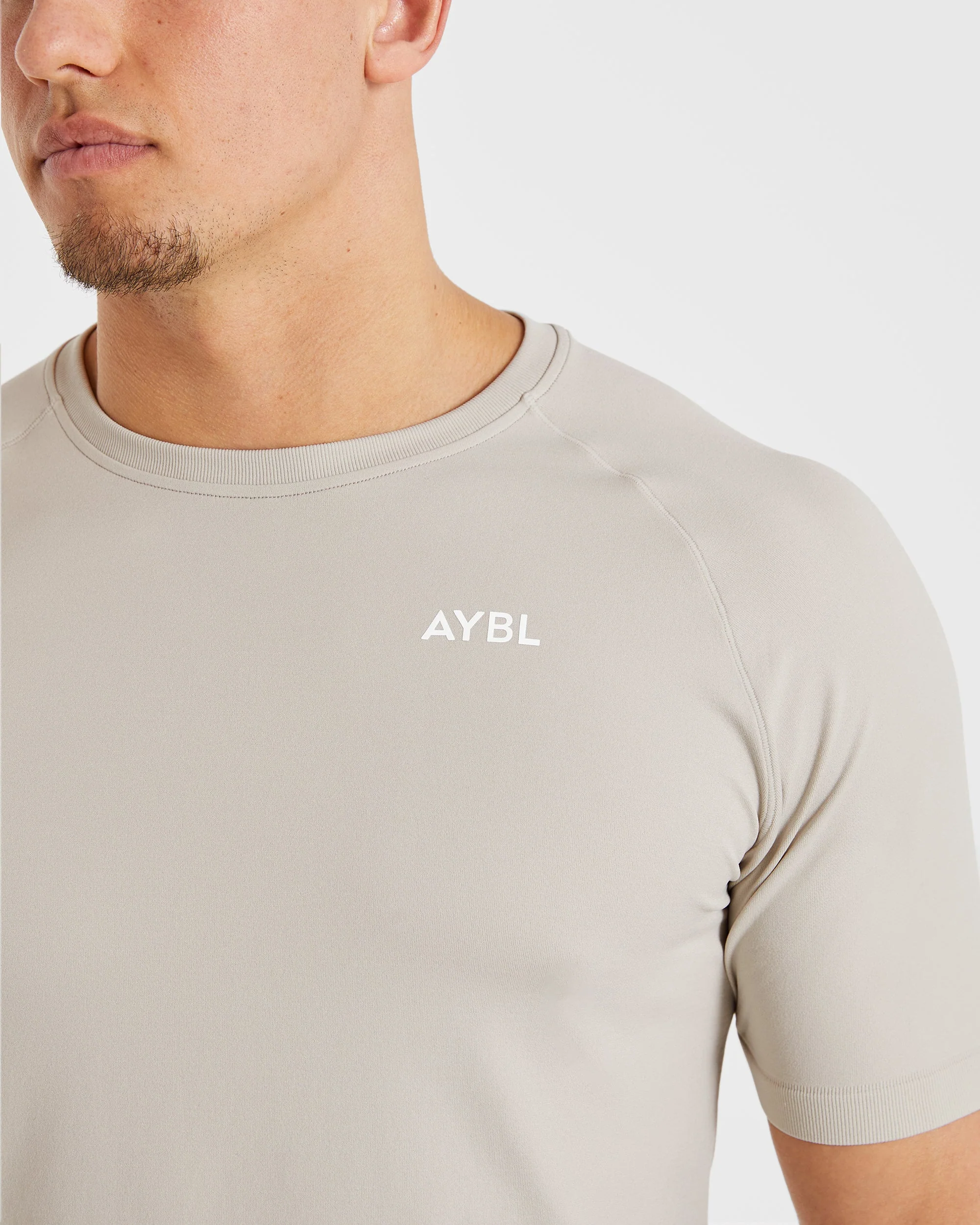 Ascend Seamless T Shirt - Ice Gris - Image 6