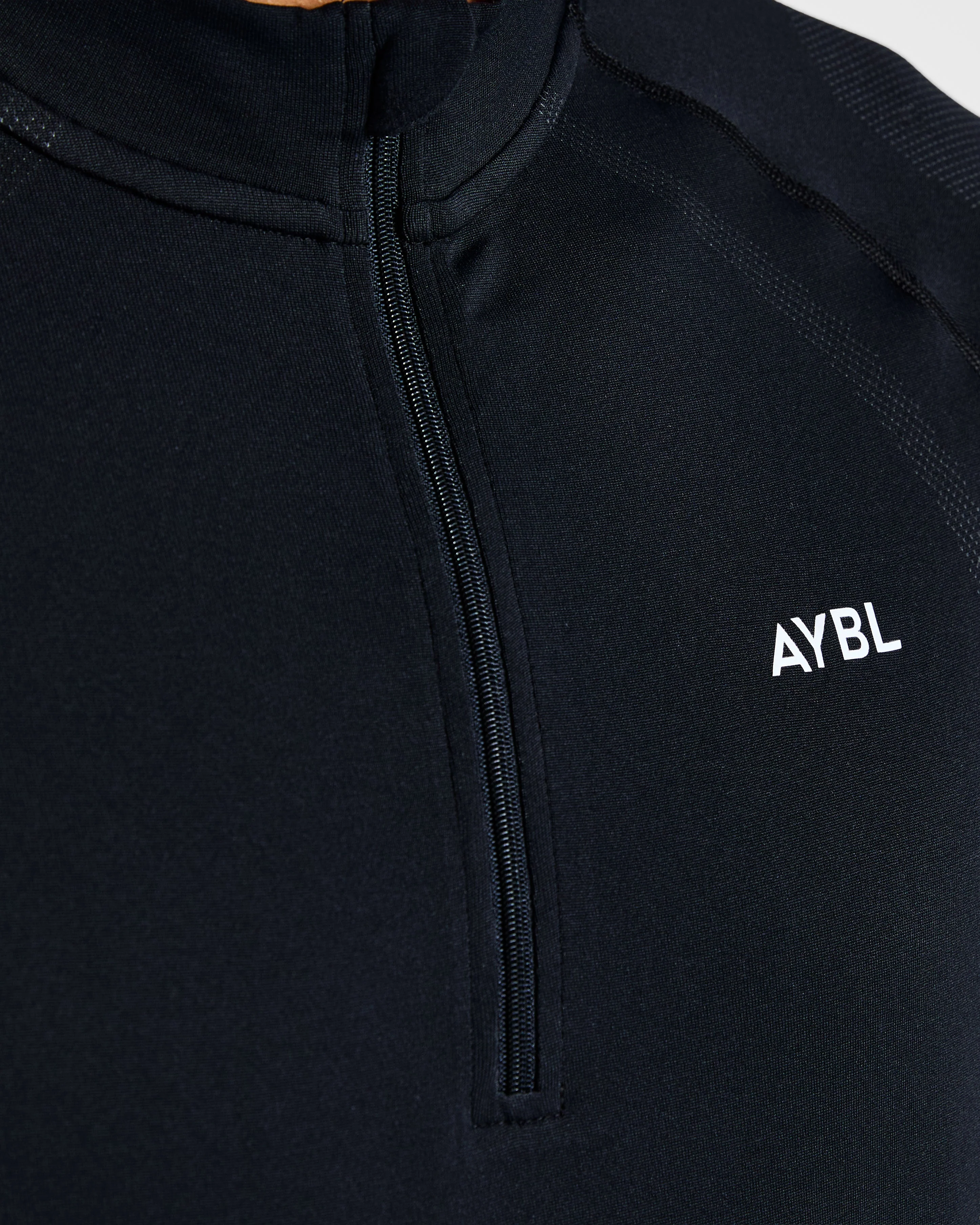 Attain Seamless 1/2 Zip Pullover - Noir - Image 5