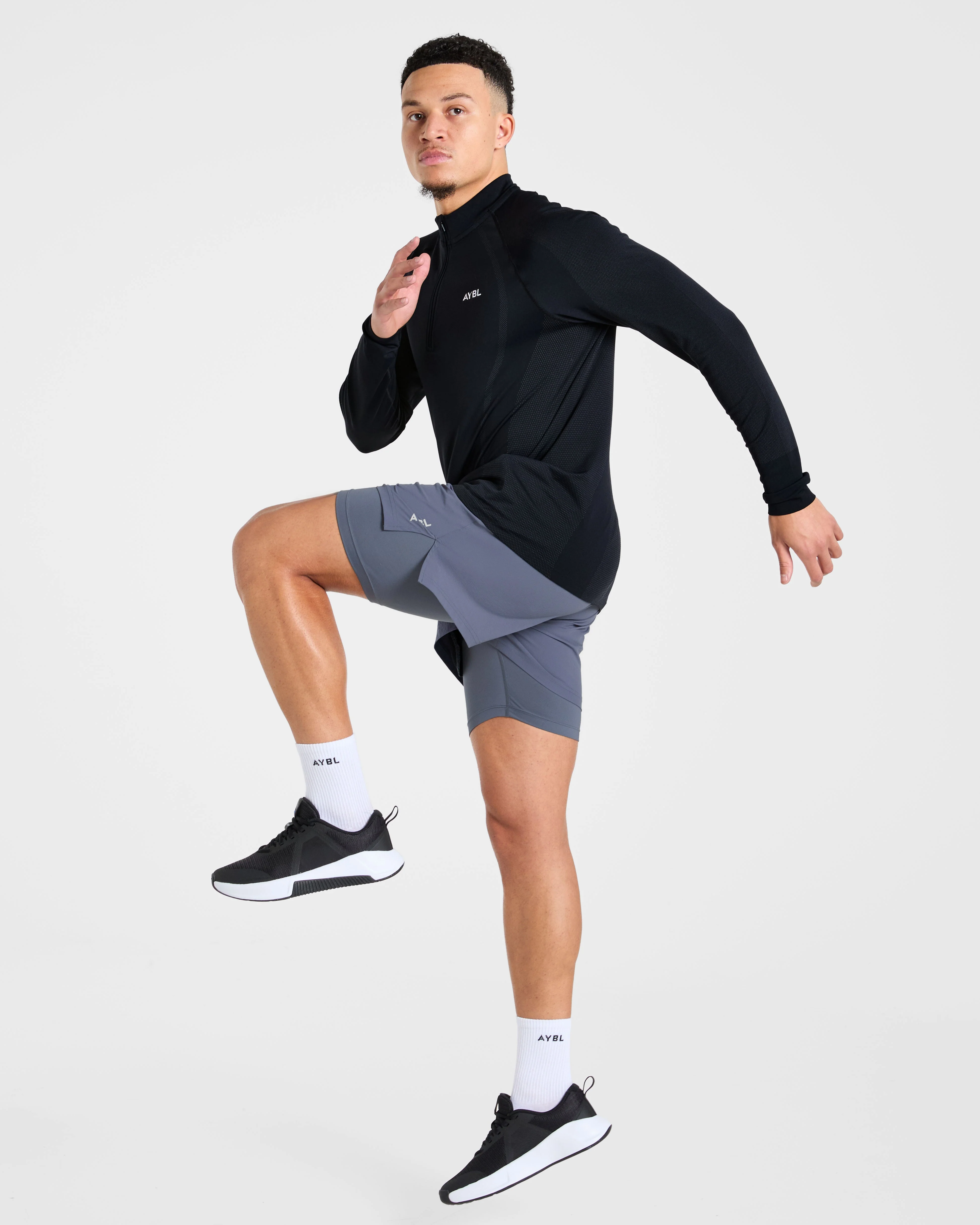 Attain Seamless 1/2 Zip Pullover - Noir - Image 7