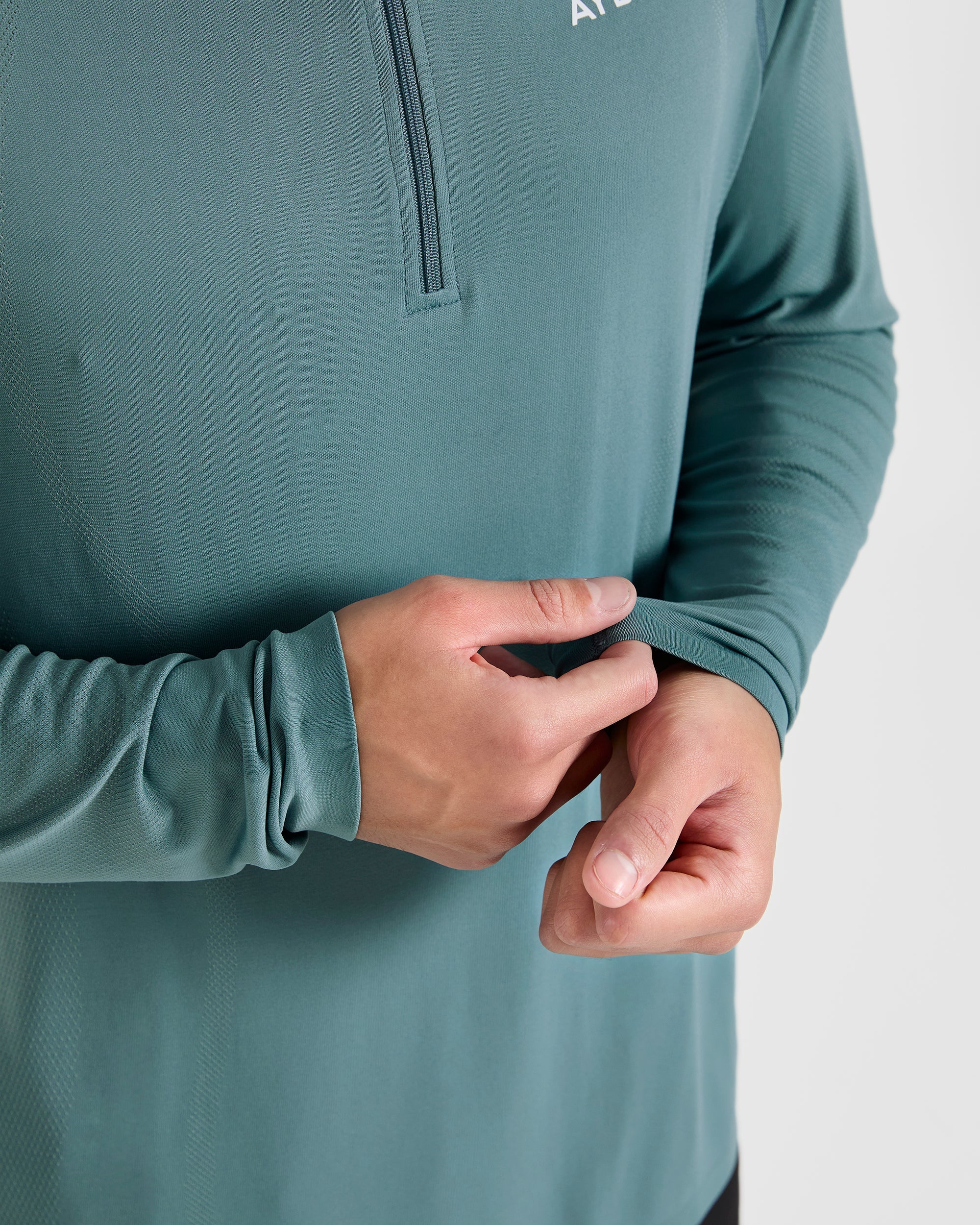 Attain Seamless 1/2 Zip Pullover - Titan Bleu - Image 6
