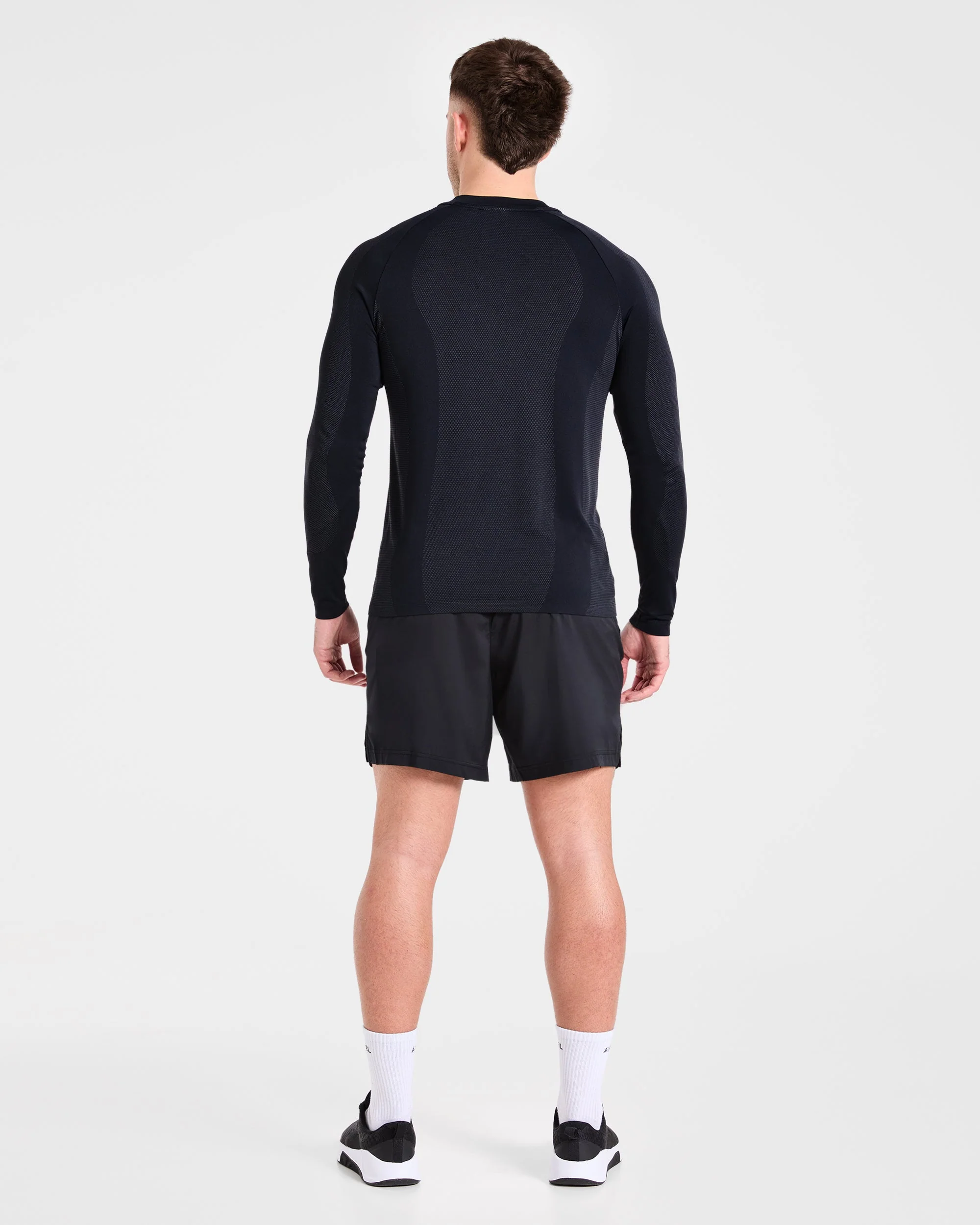 Attain Seamless Long Sleeve T Shirt - Noir - Image 4
