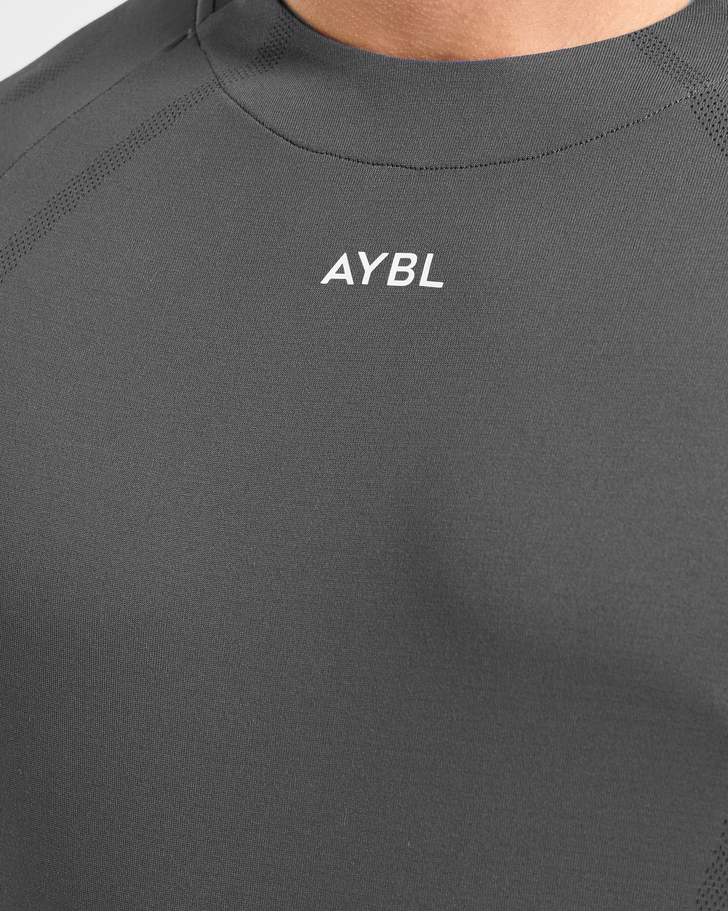 Attain Seamless T Shirt - Storm Gris - Image 5