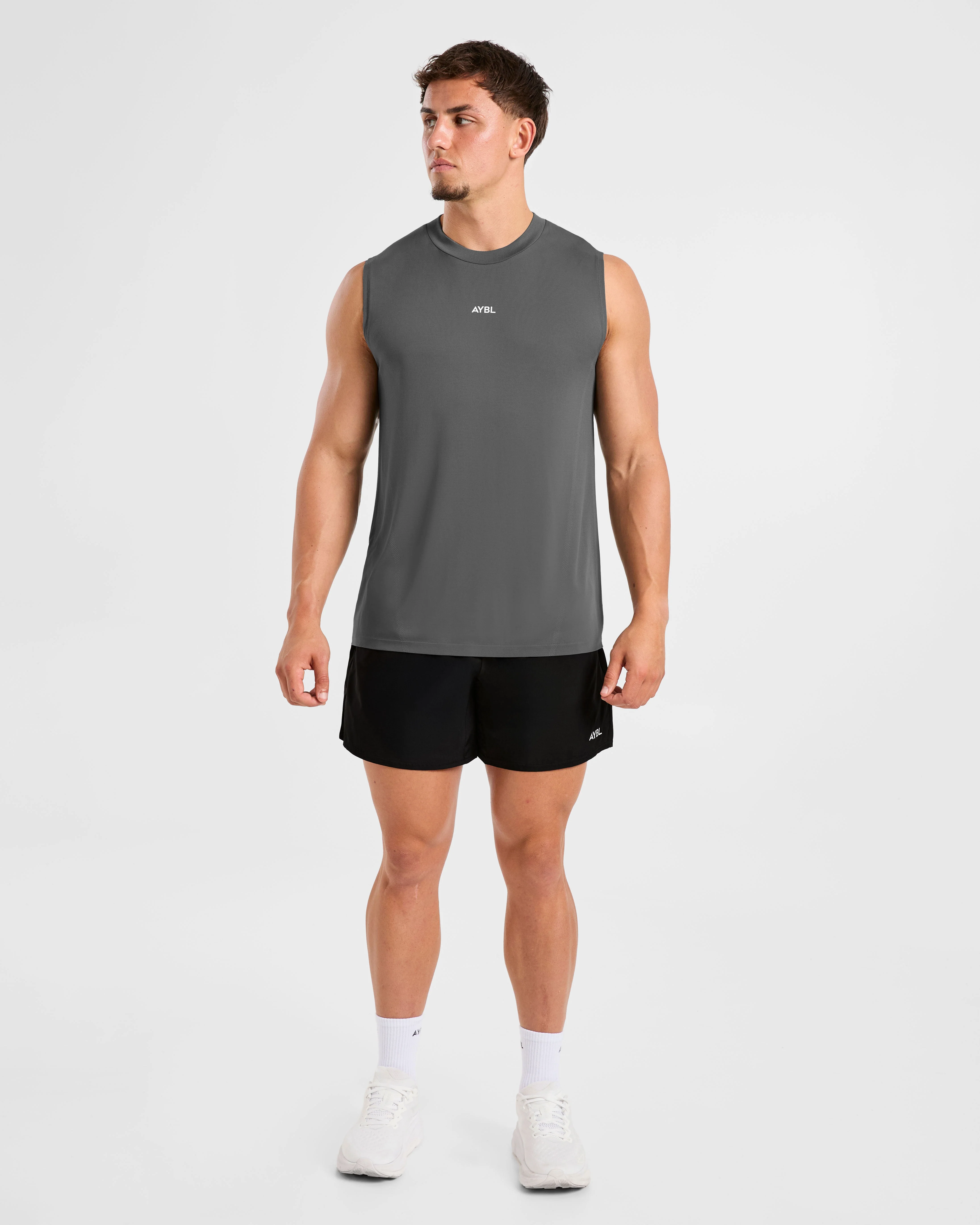 Attain Seamless Vest - Storm Gris - Image 3