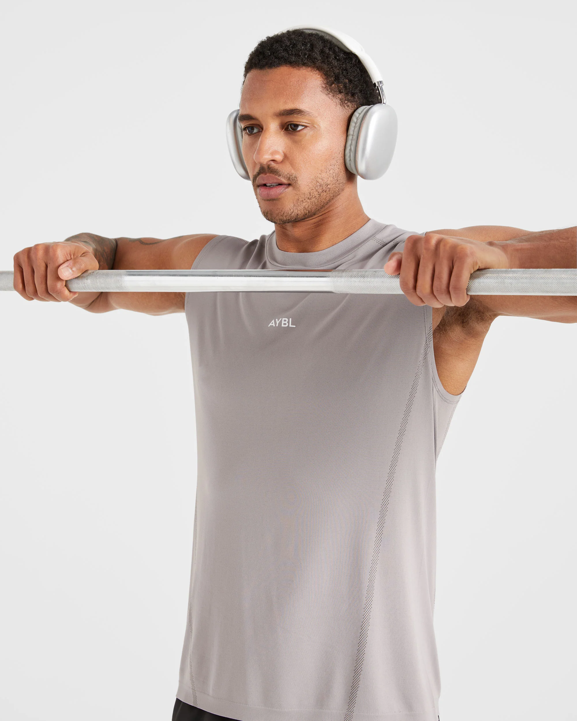 Attain Seamless Vest - Woodland Fog - Image 8