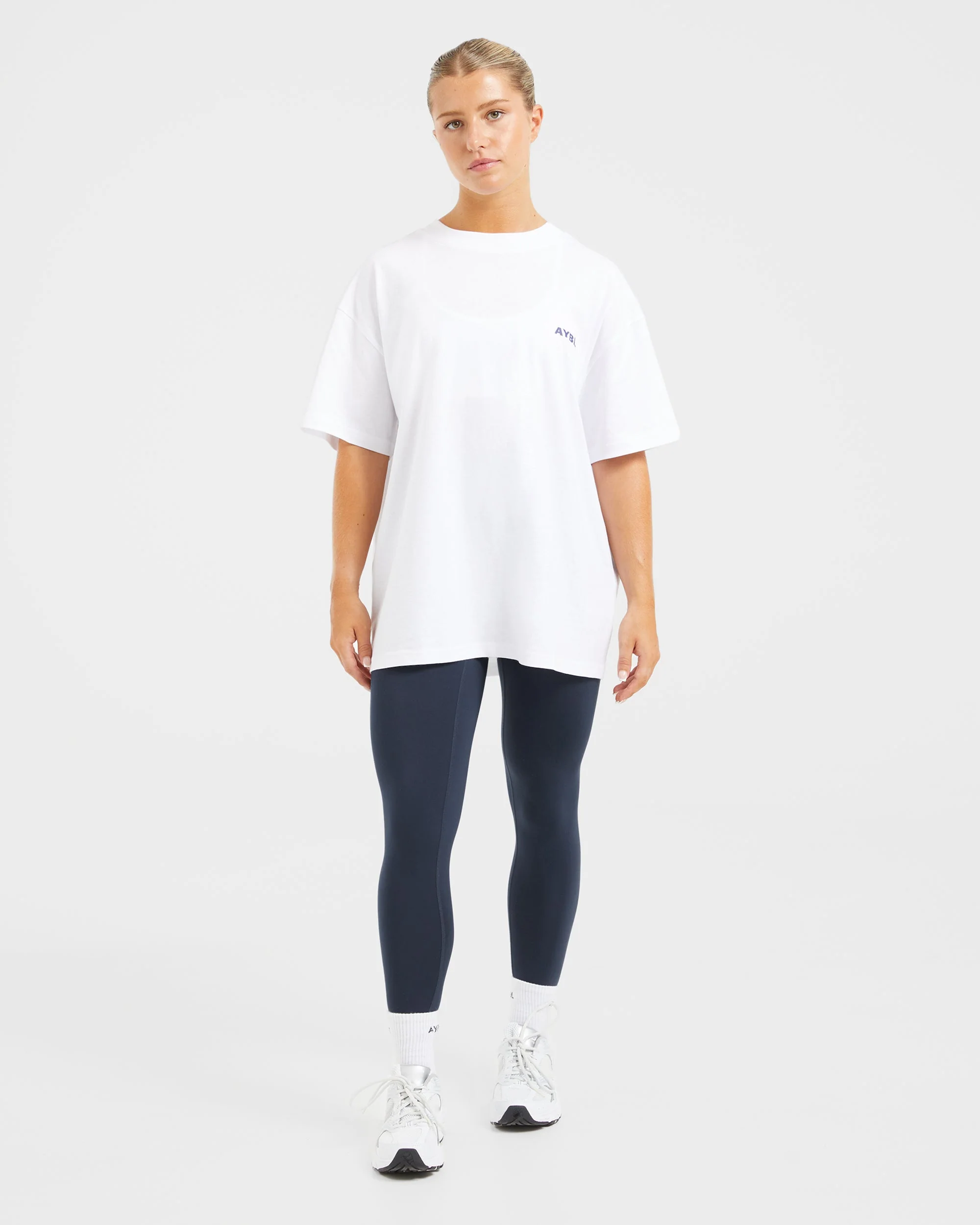 AYBL Lift Italic Oversized T Shirt - Blanc/Navy - Image 3