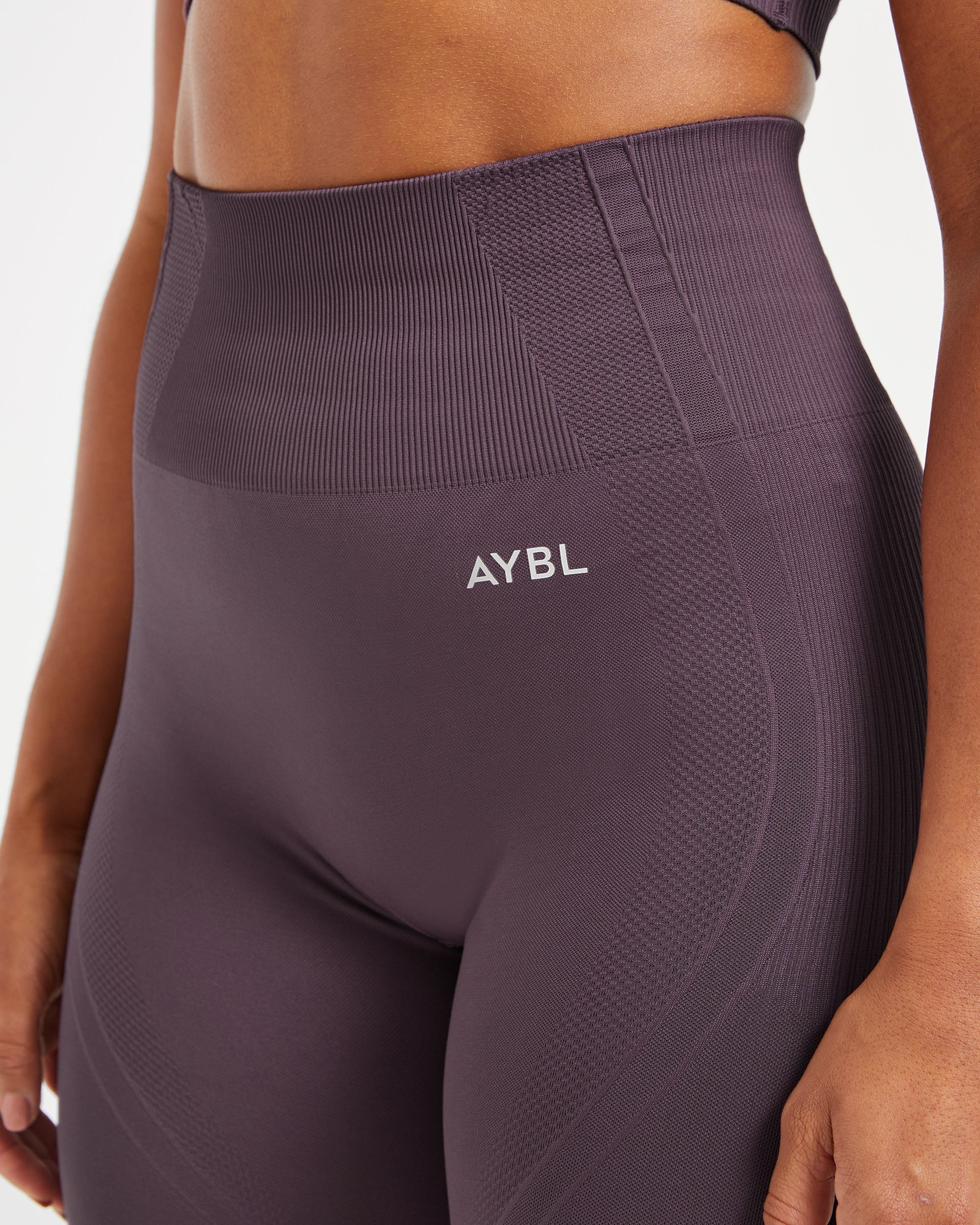 Balance V3 Seamless Leggings - Violet - Image 5