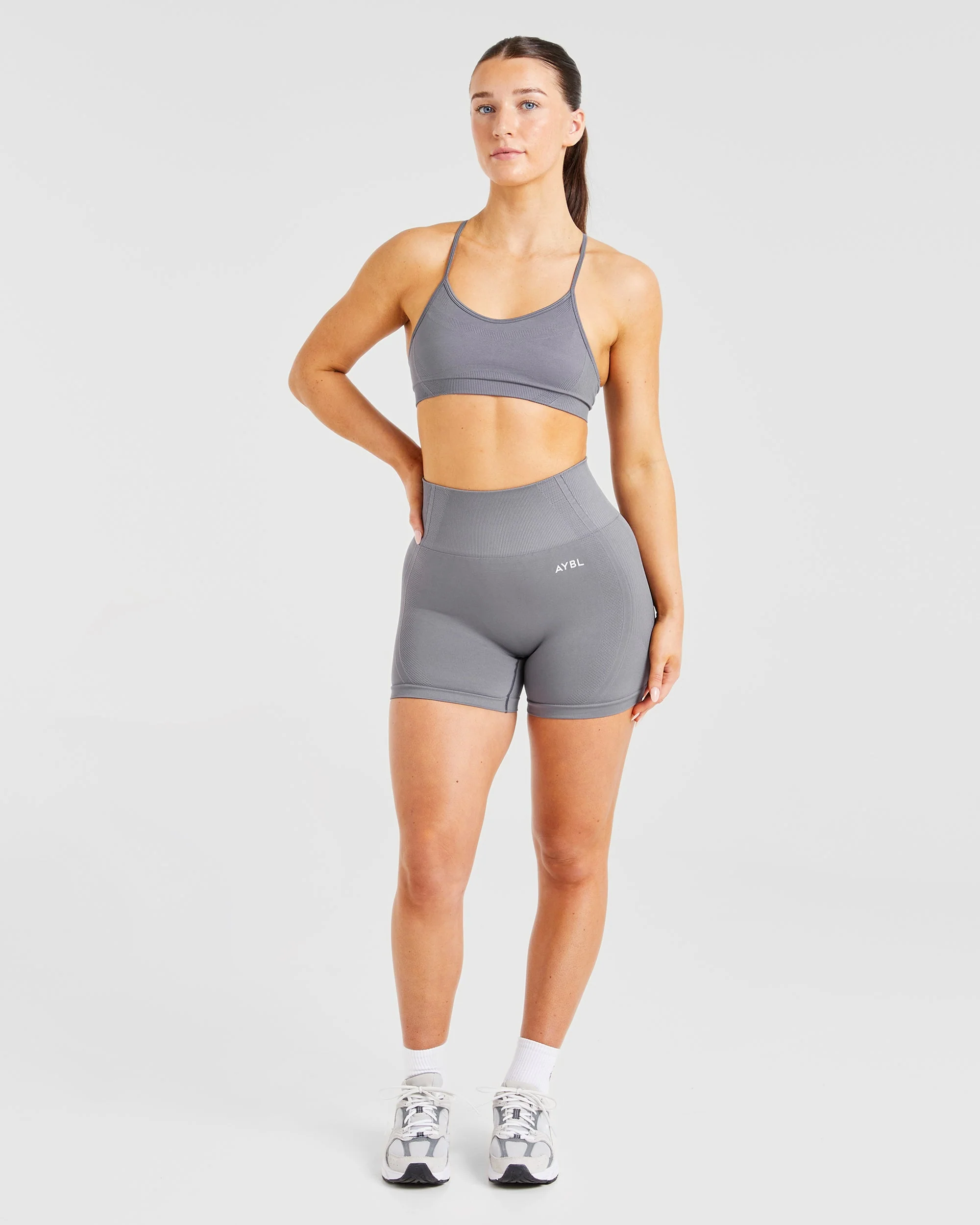Balance V3 Seamless Strappy Sports Bra - Charcoal Gris - Image 3