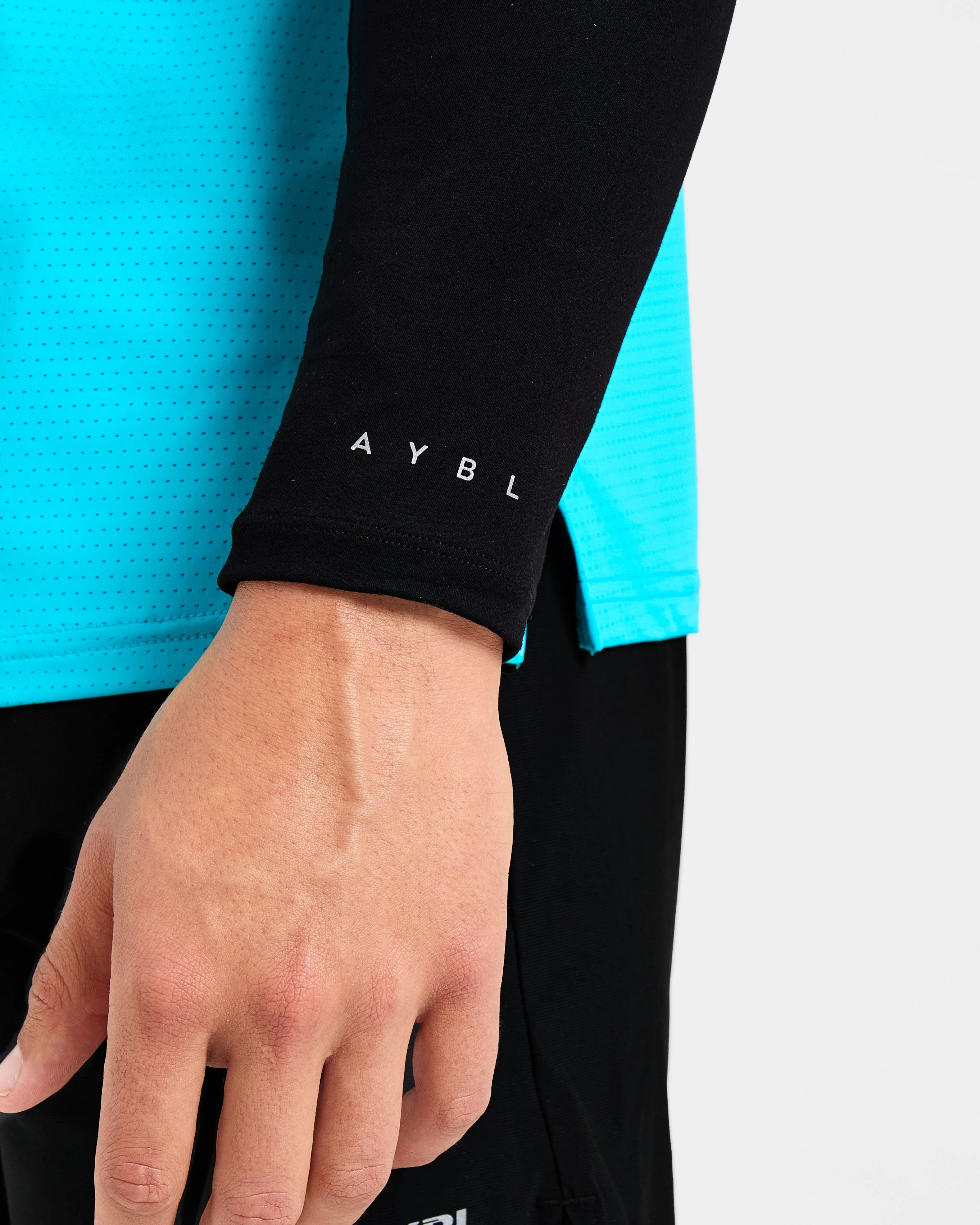 Base Layer Arm Sleeves - Noir - Image 6
