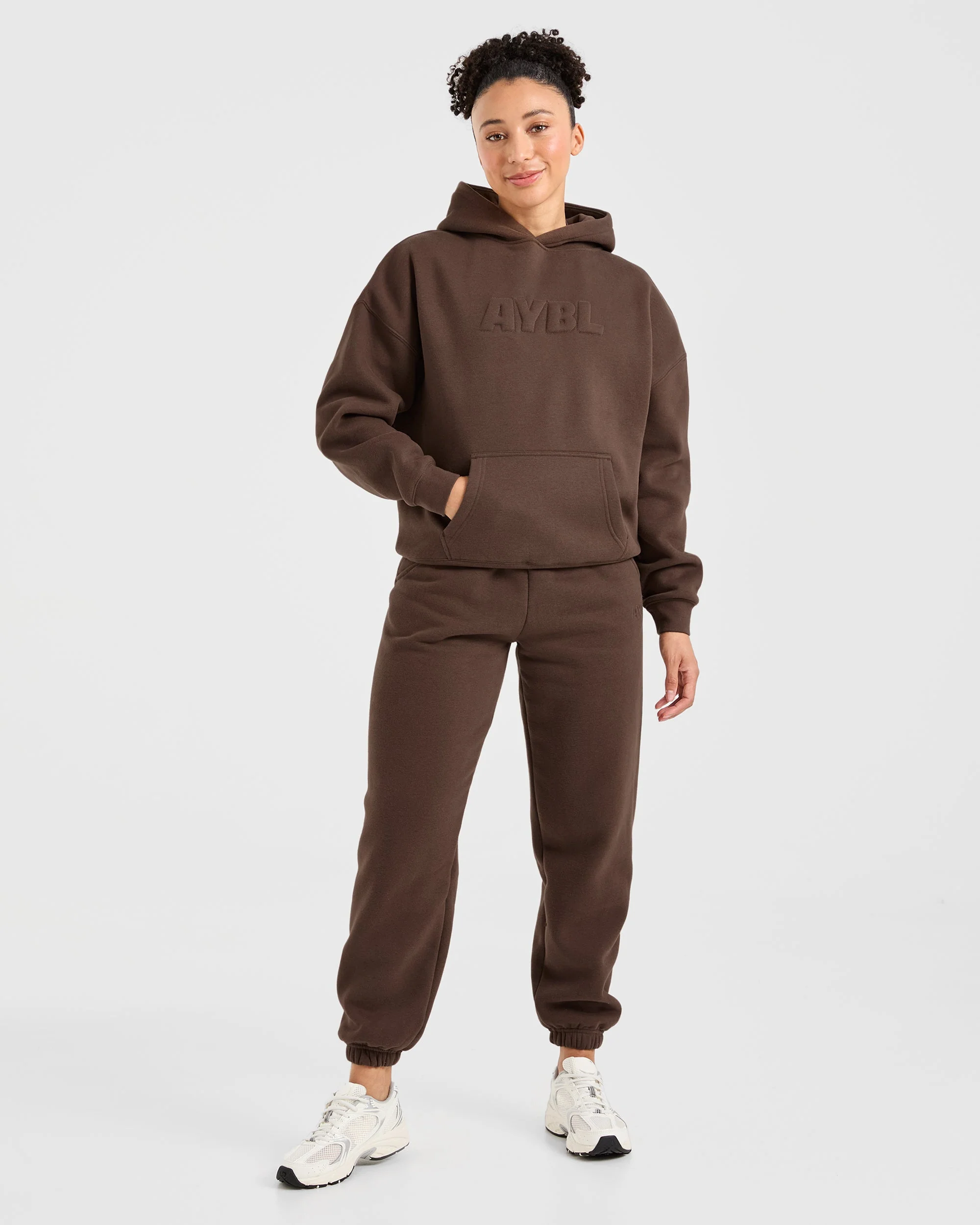 Classic Plush Oversized Joggers - Marron - Image 3