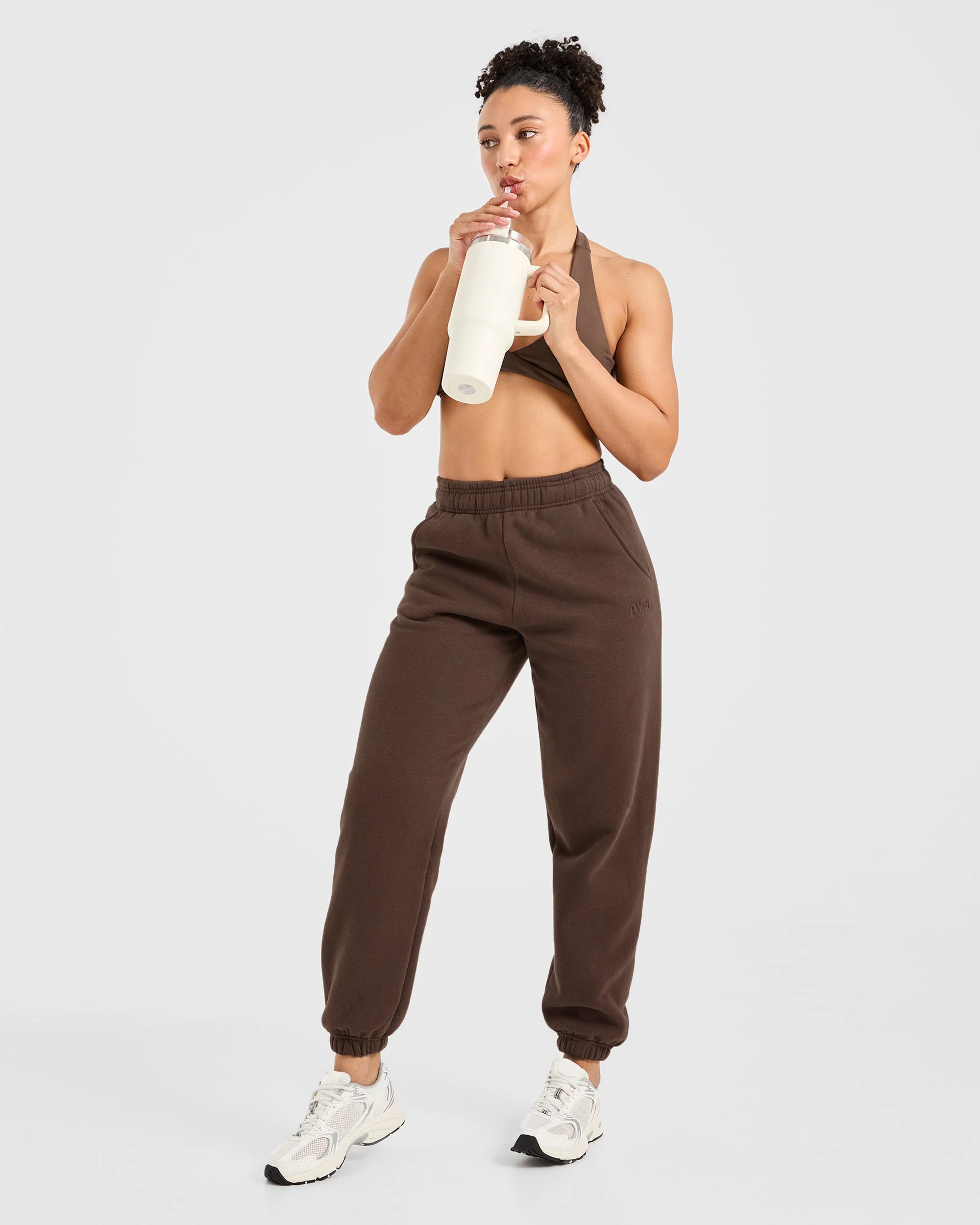 Classic Plush Oversized Joggers - Marron - Image 7