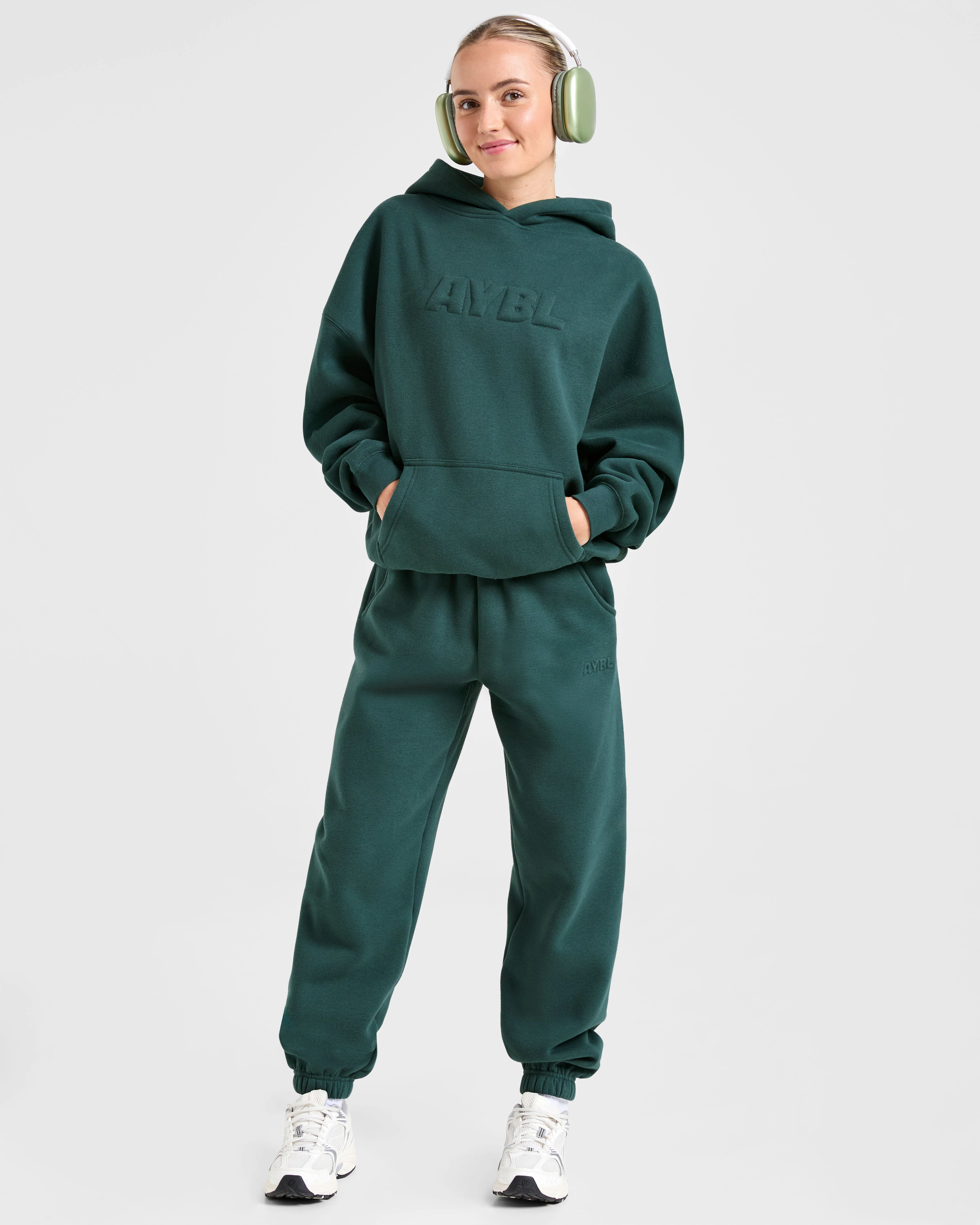 Classic Plush Oversized Joggers - Pine Vert - Image 8