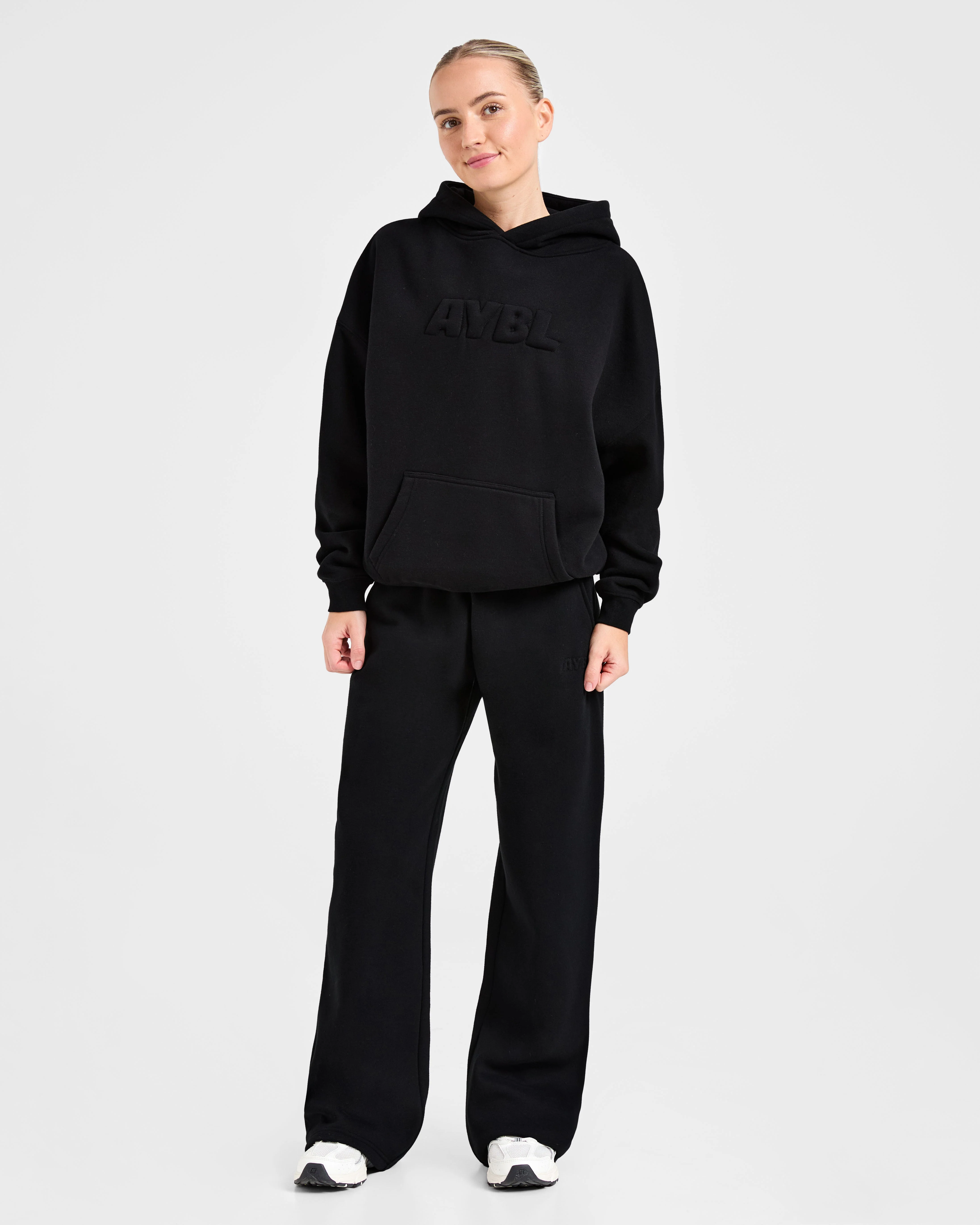 Classic Plush Oversized Straight Leg Joggers - Noir - Image 3