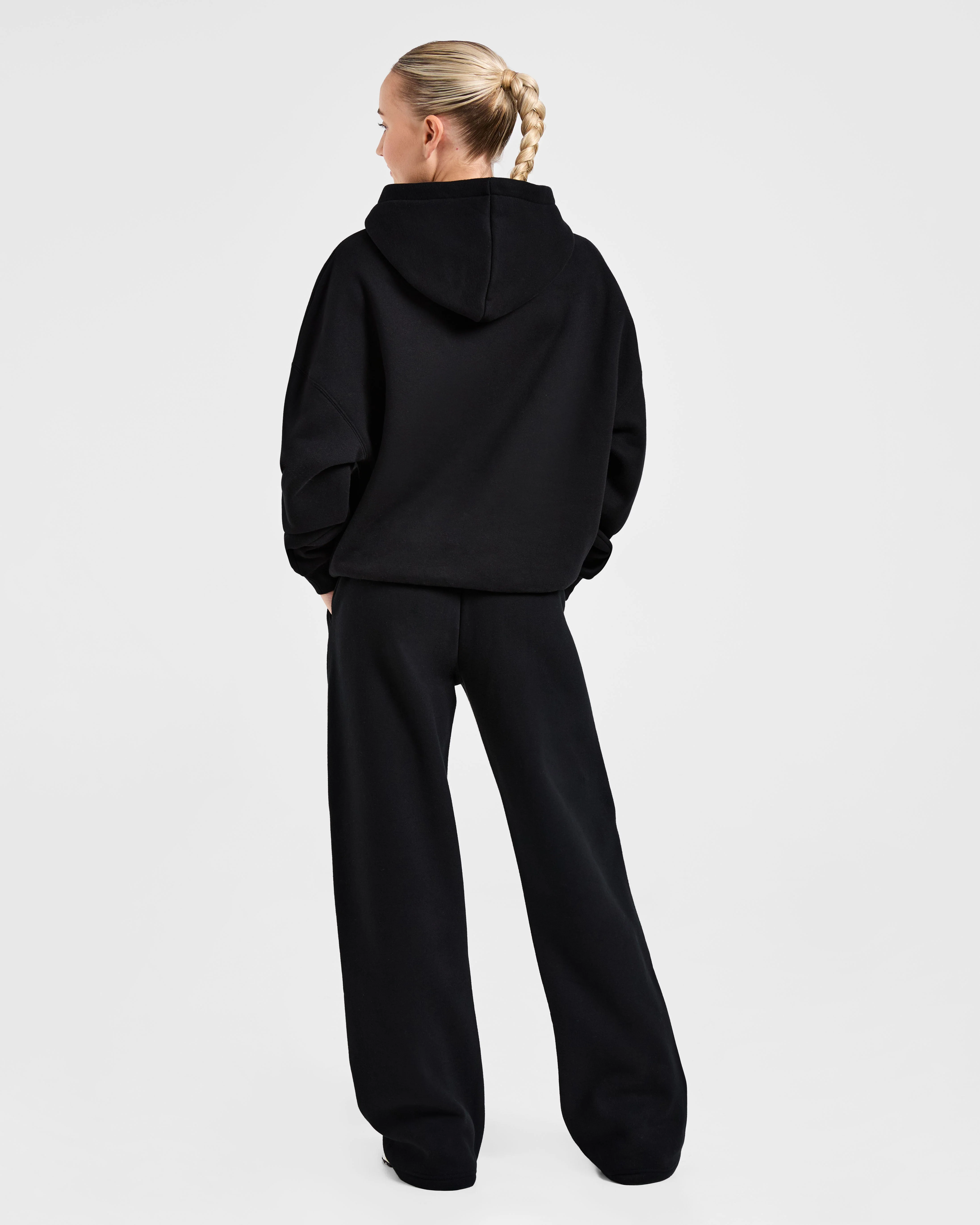 Classic Plush Oversized Straight Leg Joggers - Noir - Image 4