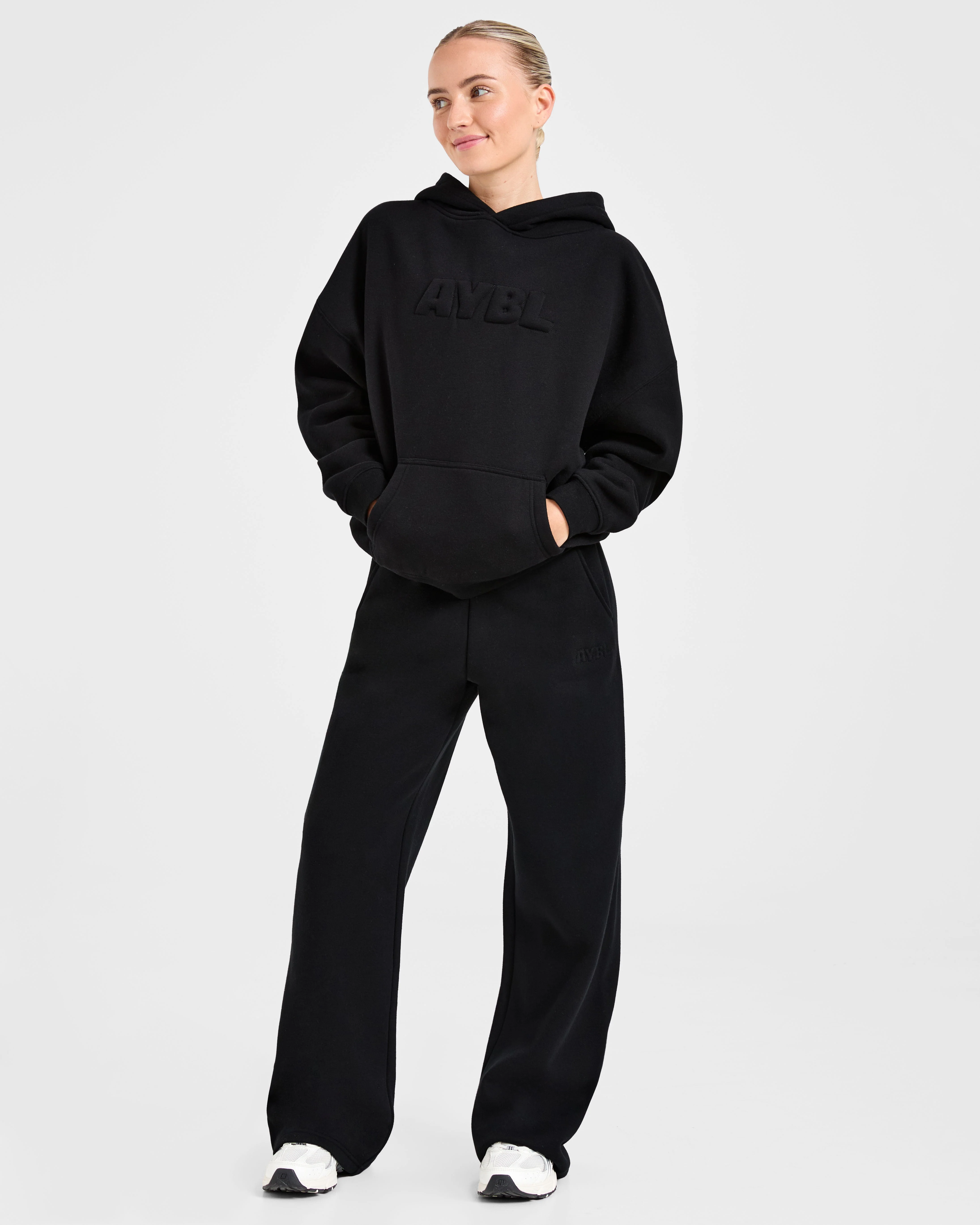 Classic Plush Oversized Straight Leg Joggers - Noir - Image 7
