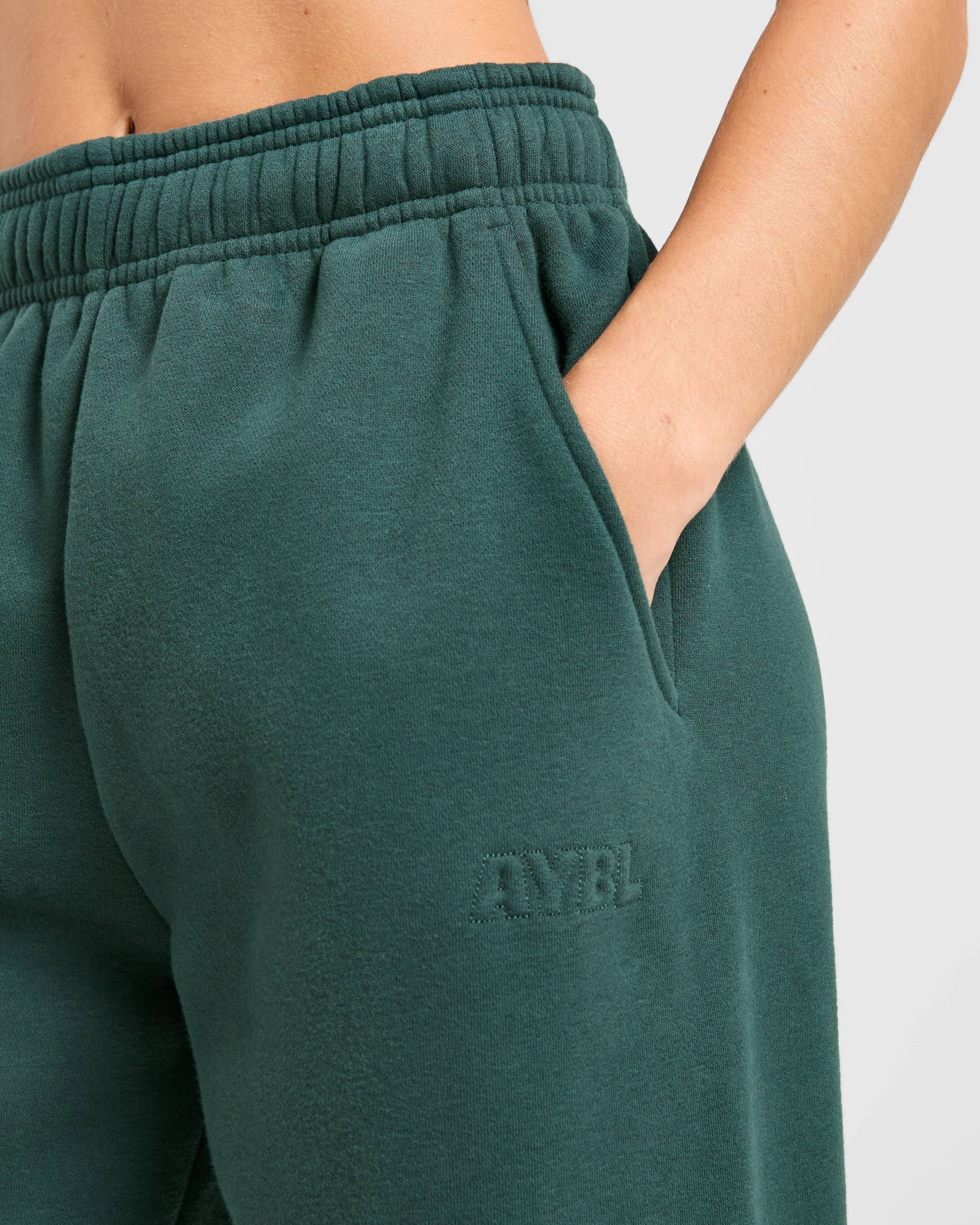 Classic Plush Oversized Straight Leg Joggers - Pine Vert - Image 6