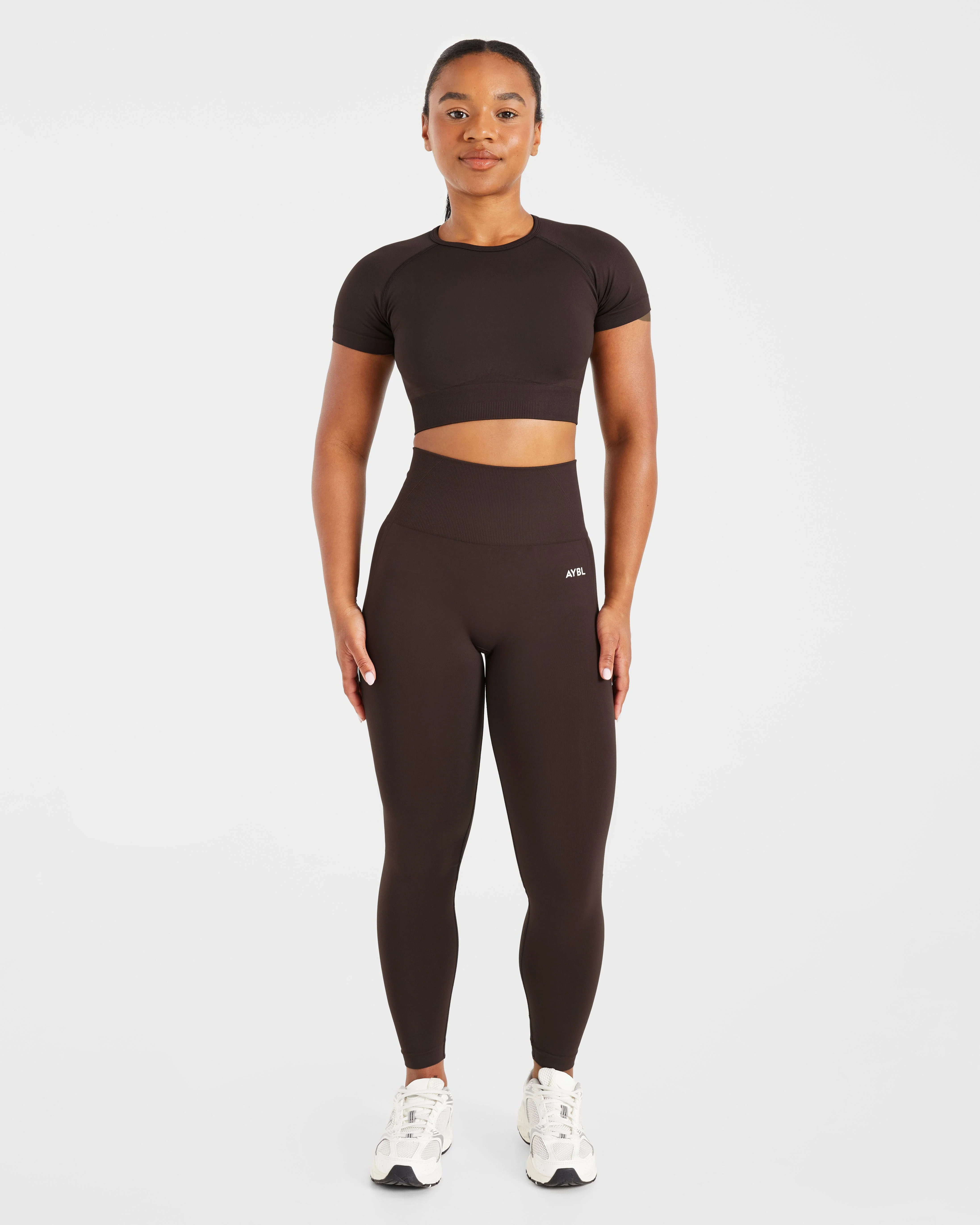 Empower Seamless Crop Top - Cocoa Marron - Image 3