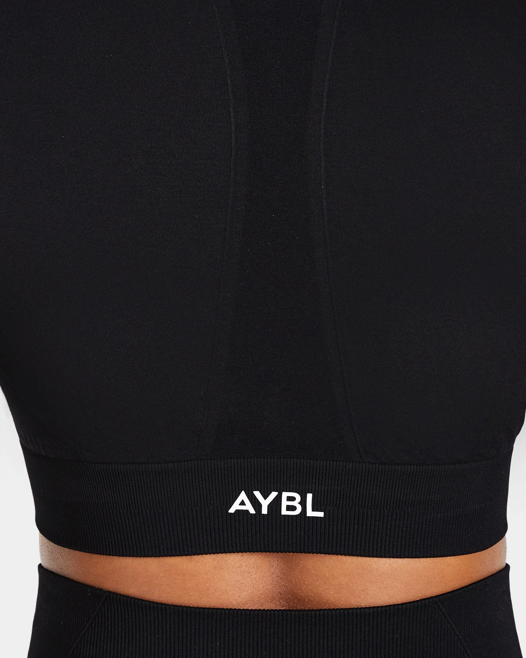 Empower Seamless Long Sleeve Crop Top - Noir - Image 5