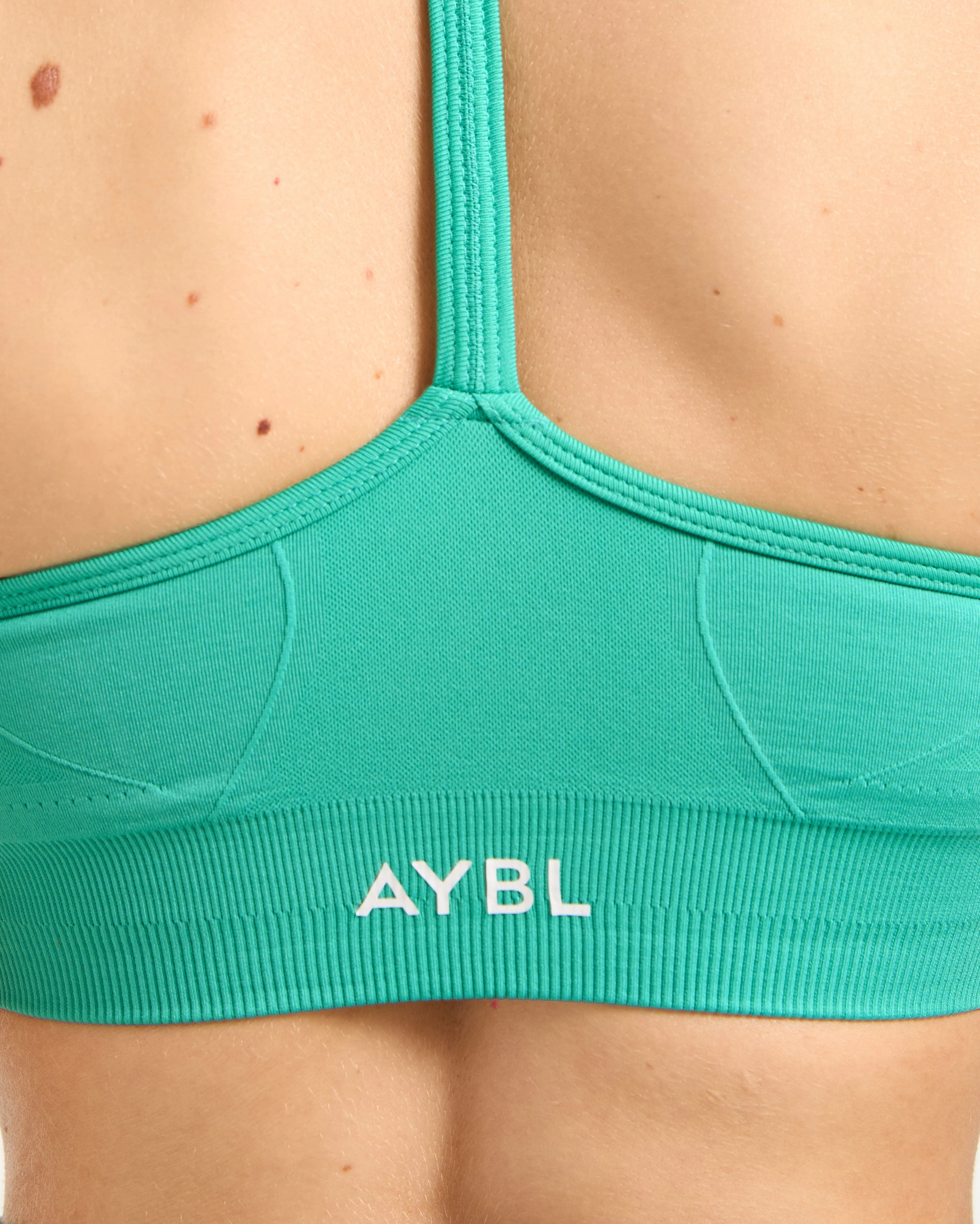 Empower Seamless Sports Bra - Jade Vert - Image 5