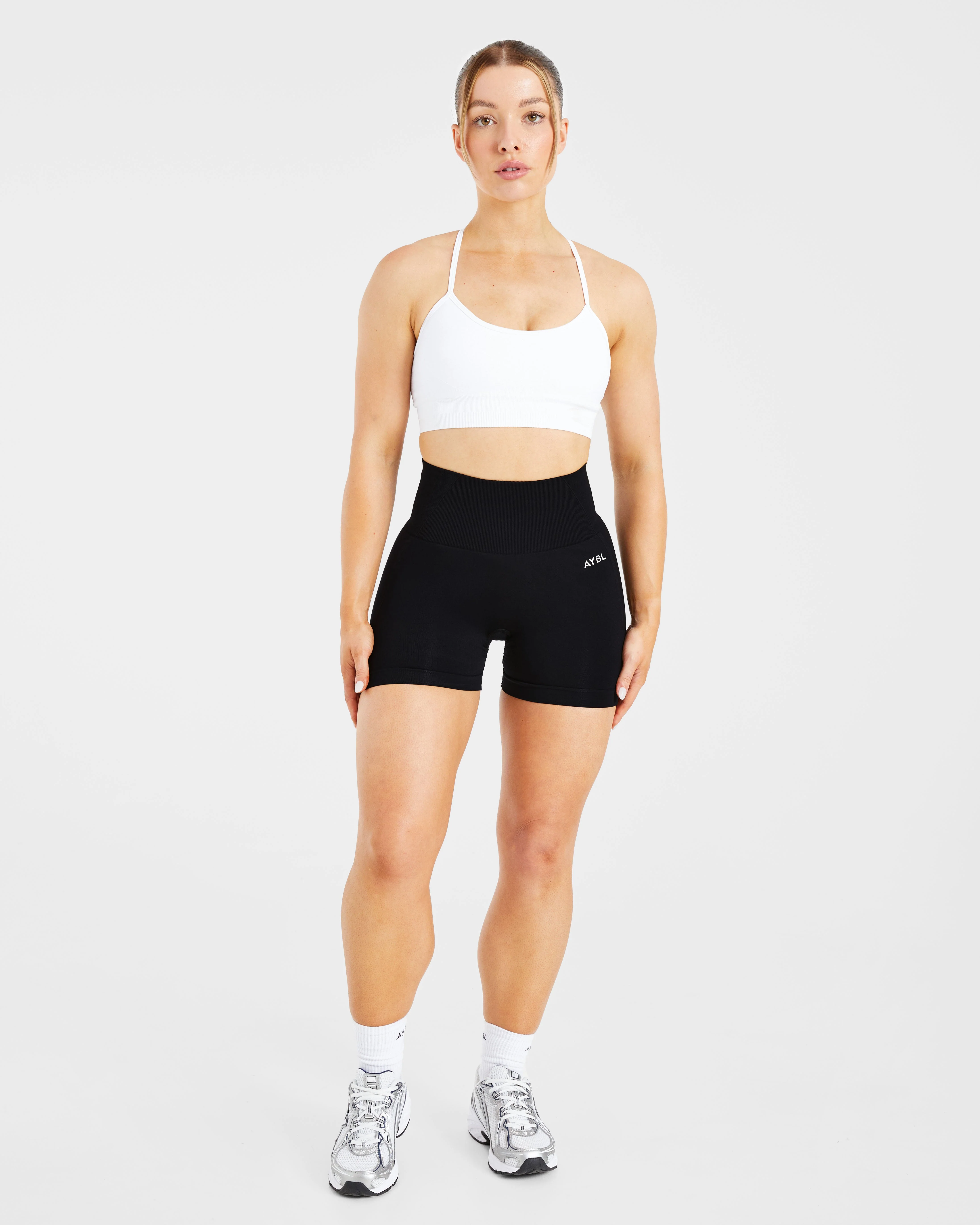 Empower Seamless Sports Bra - Blanc - Image 3