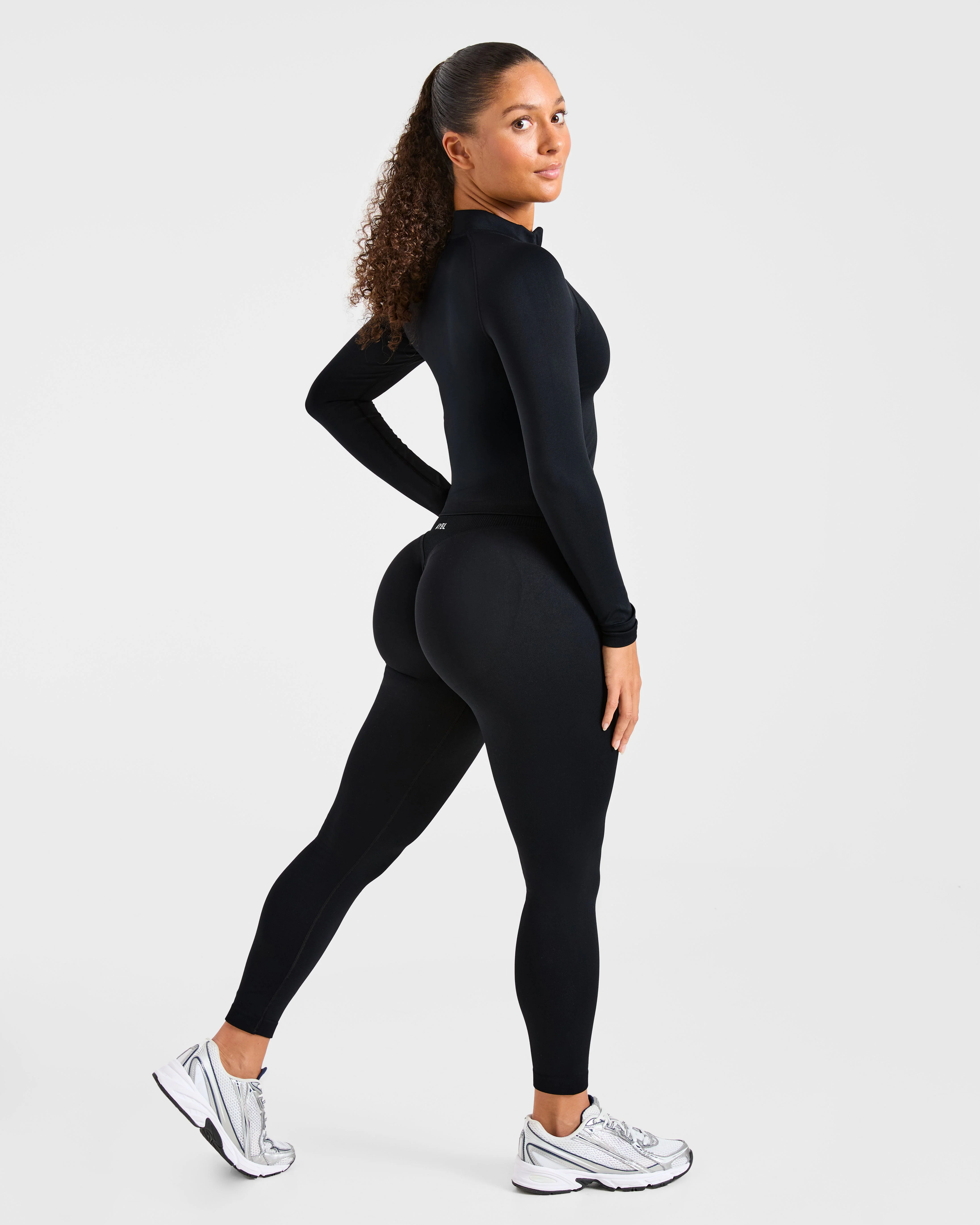 Enhance Seamless Jacket - Noir - Image 4