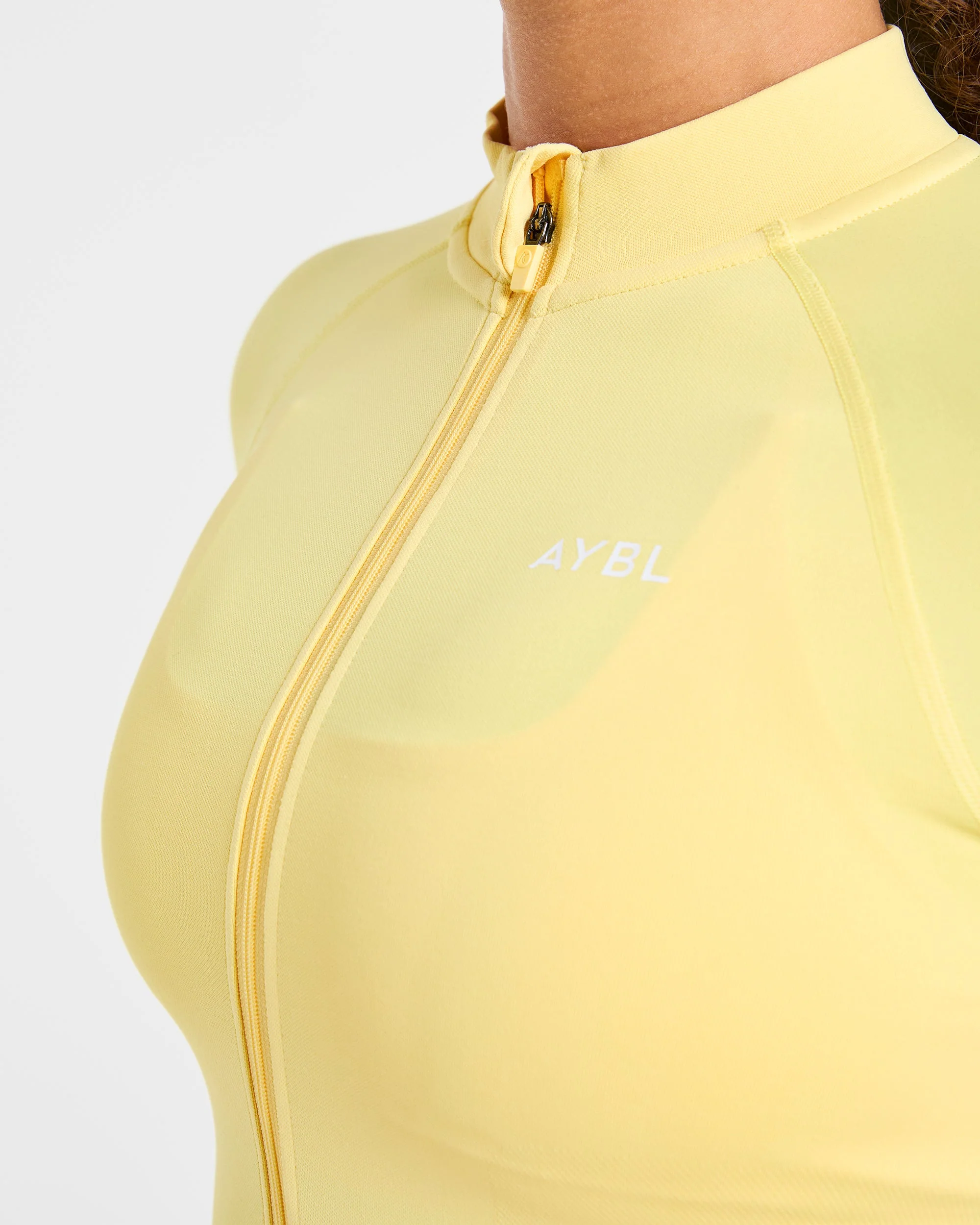 Enhance Seamless Jacket - Bright Jaune - Image 5