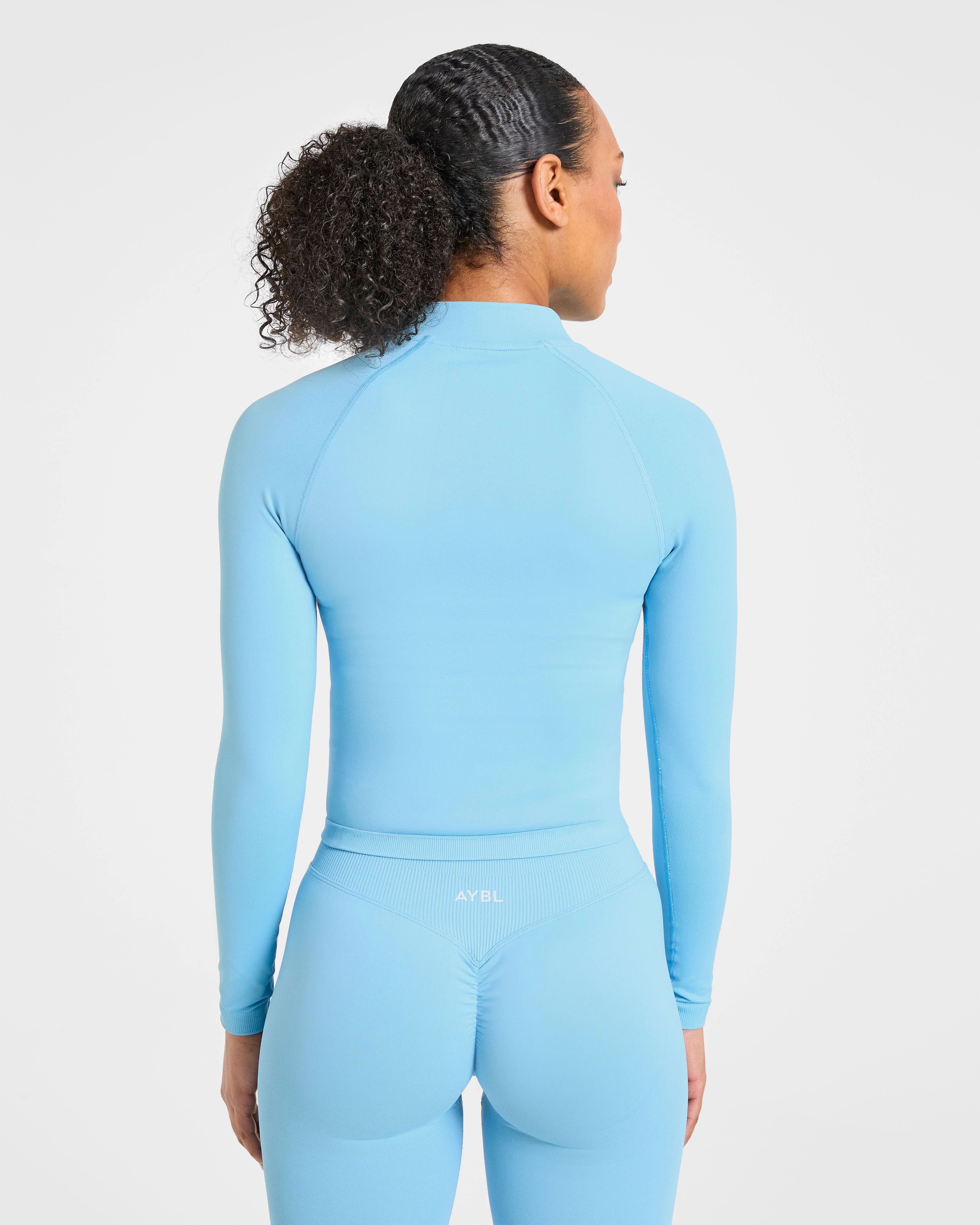 Enhance Seamless Jacket - Powder Bleu - Image 2