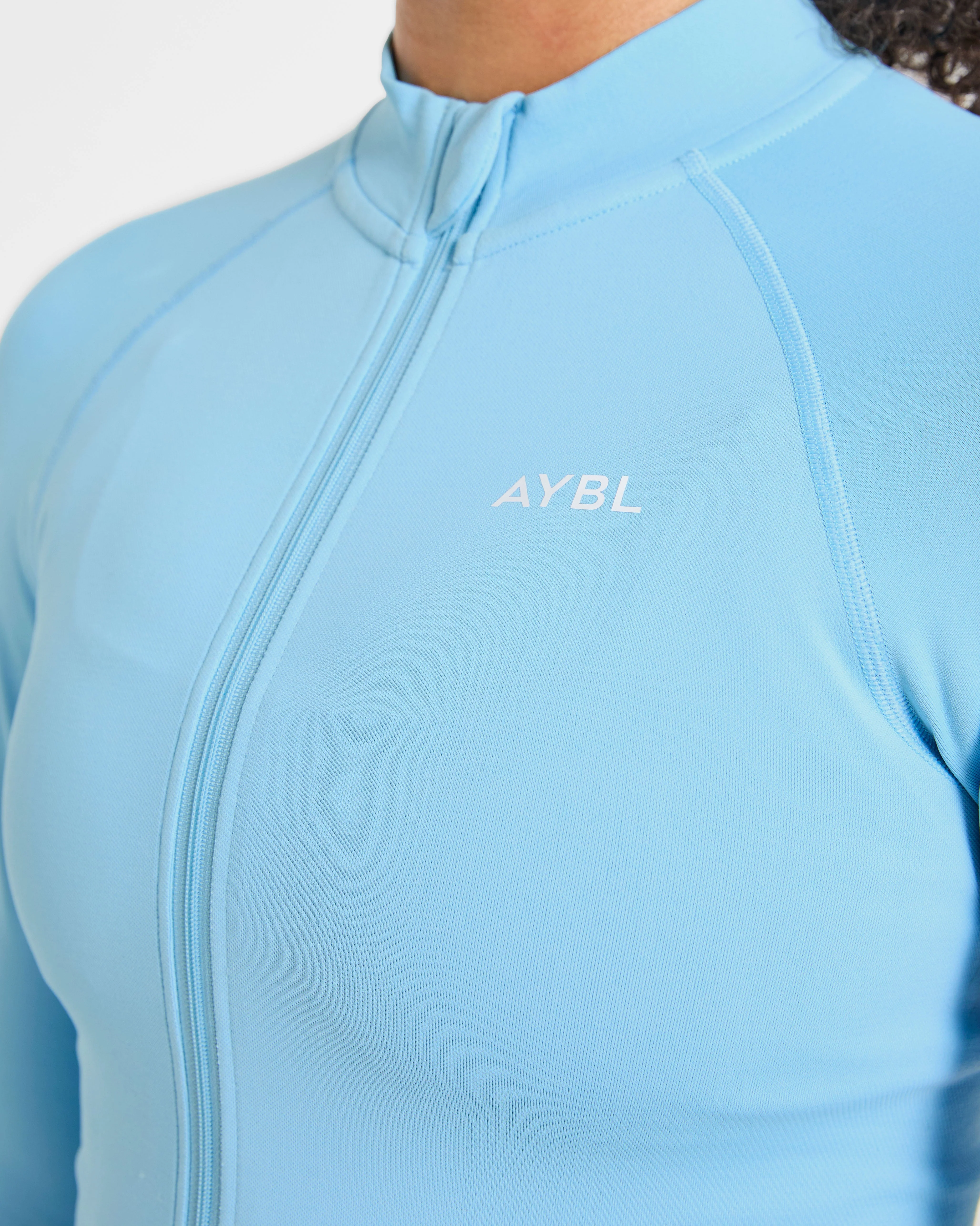 Enhance Seamless Jacket - Powder Bleu - Image 5