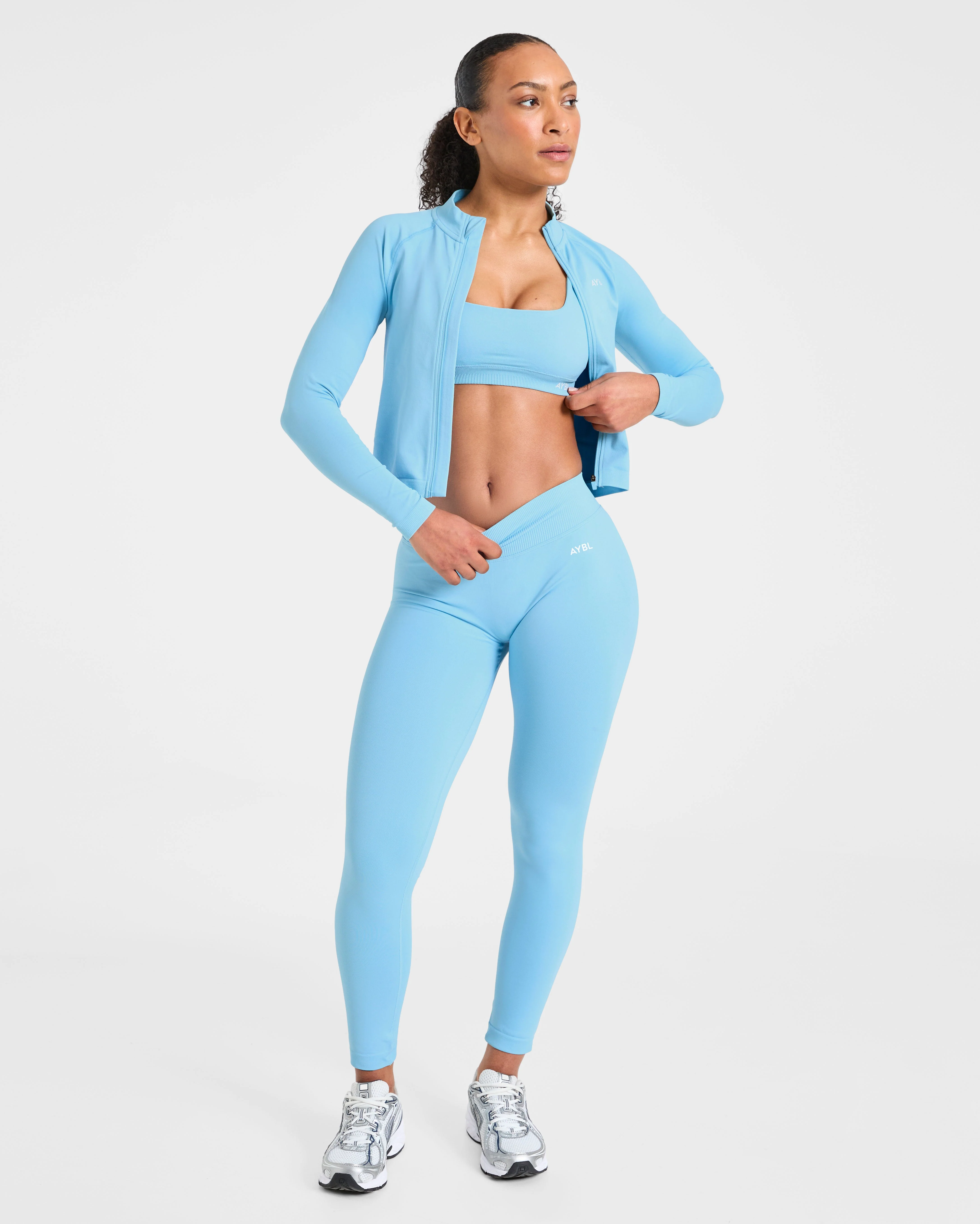 Enhance Seamless Jacket - Powder Bleu - Image 7