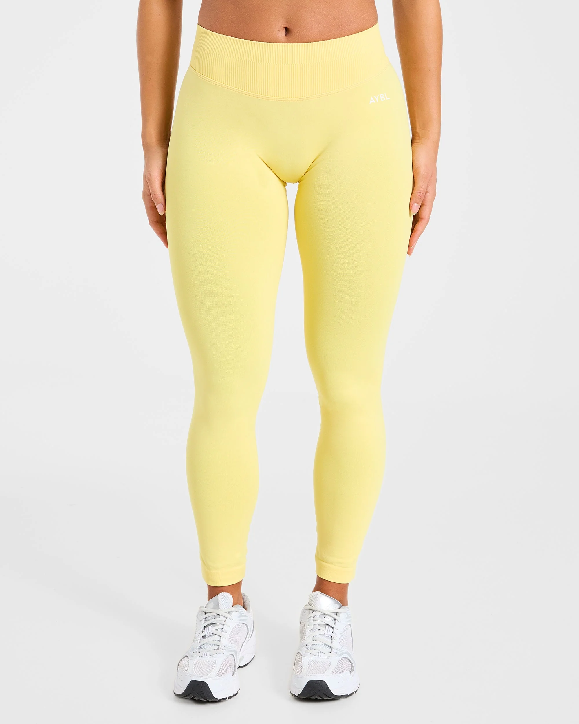 Enhance Seamless Leggings - Bright Jaune - Image 2