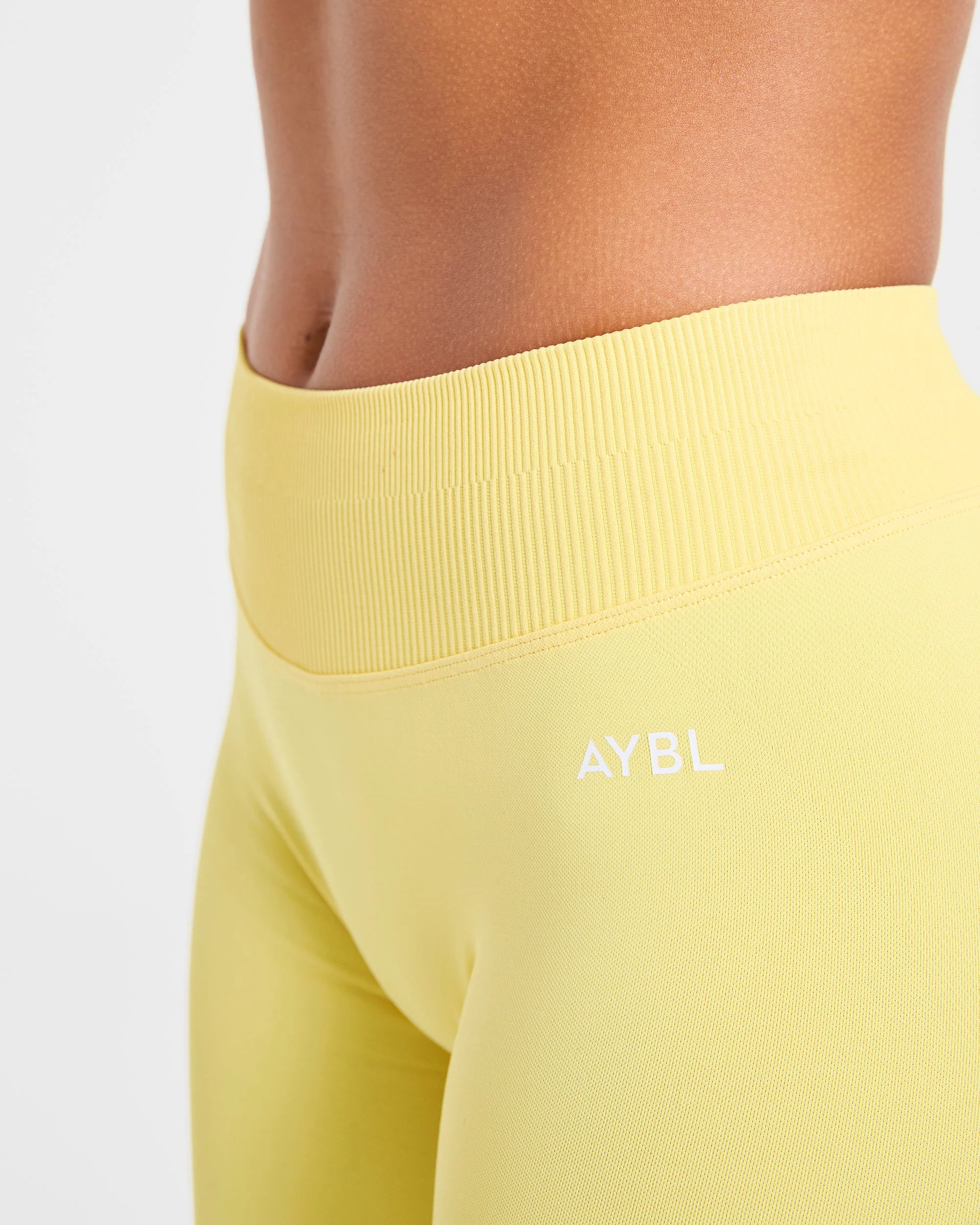 Enhance Seamless Leggings - Bright Jaune - Image 5