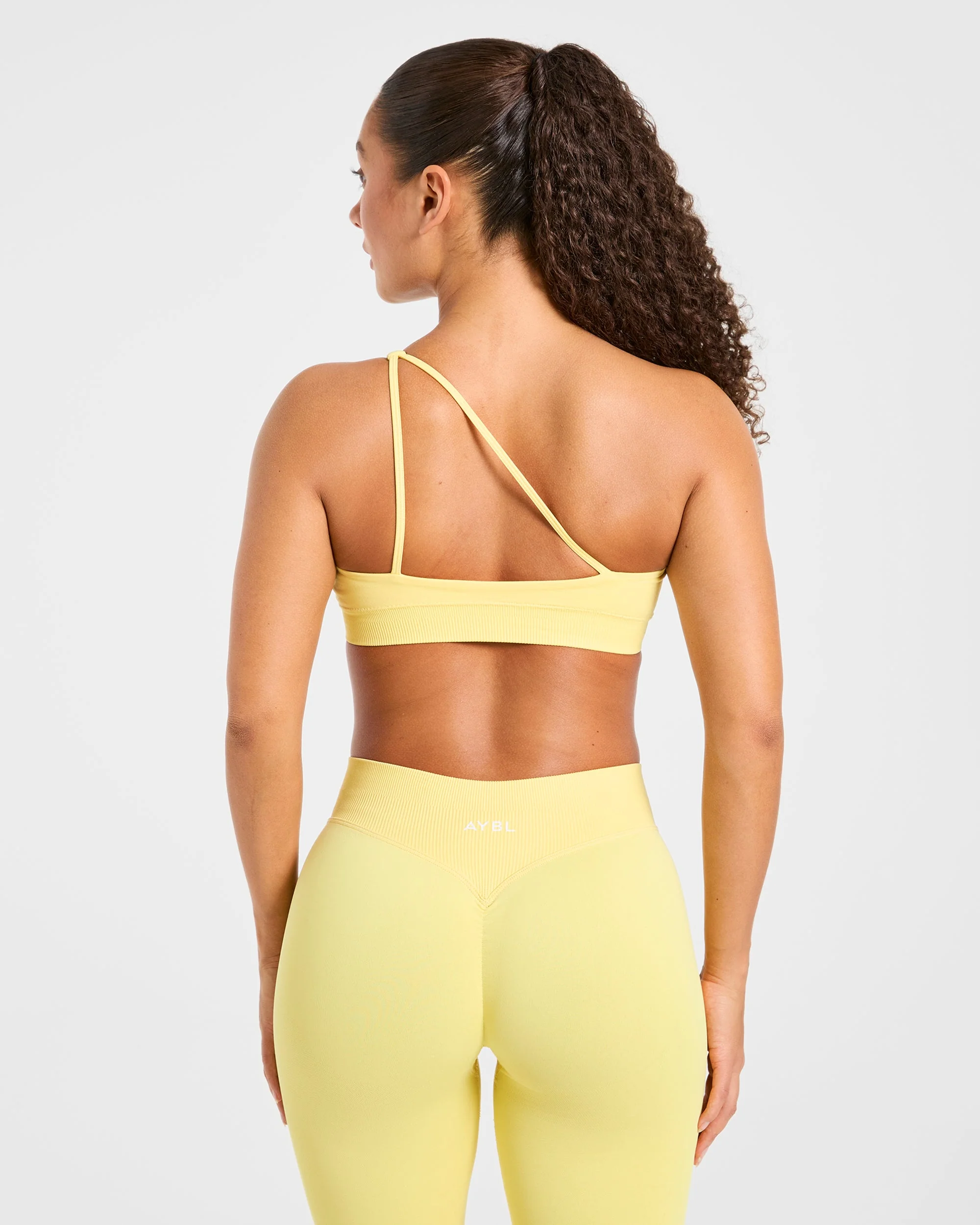 Enhance Seamless One Shoulder Sports Bra - Bright Jaune - Image 2
