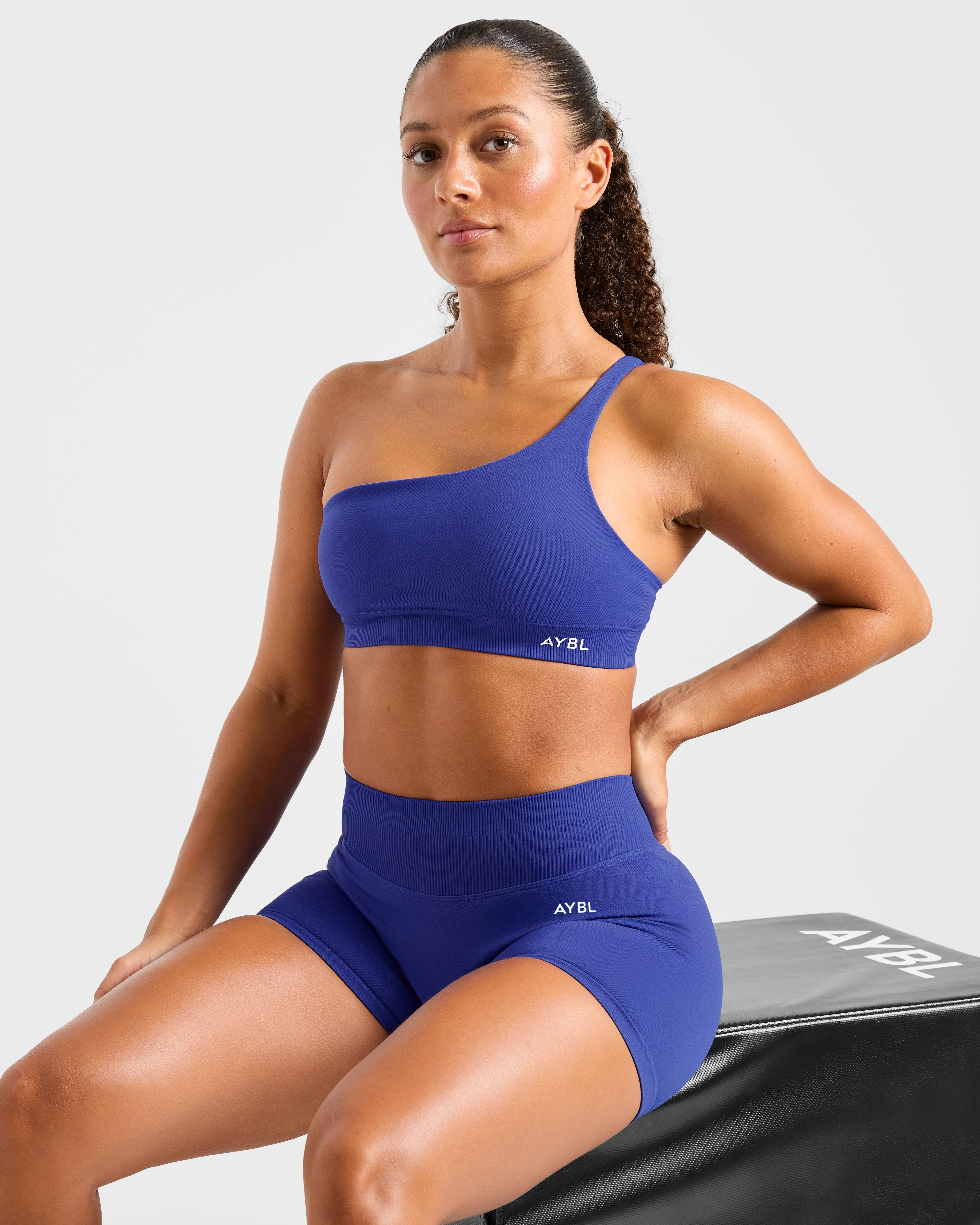 Enhance Seamless One Shoulder Sports Bra - Cobalt Bleu - Image 7