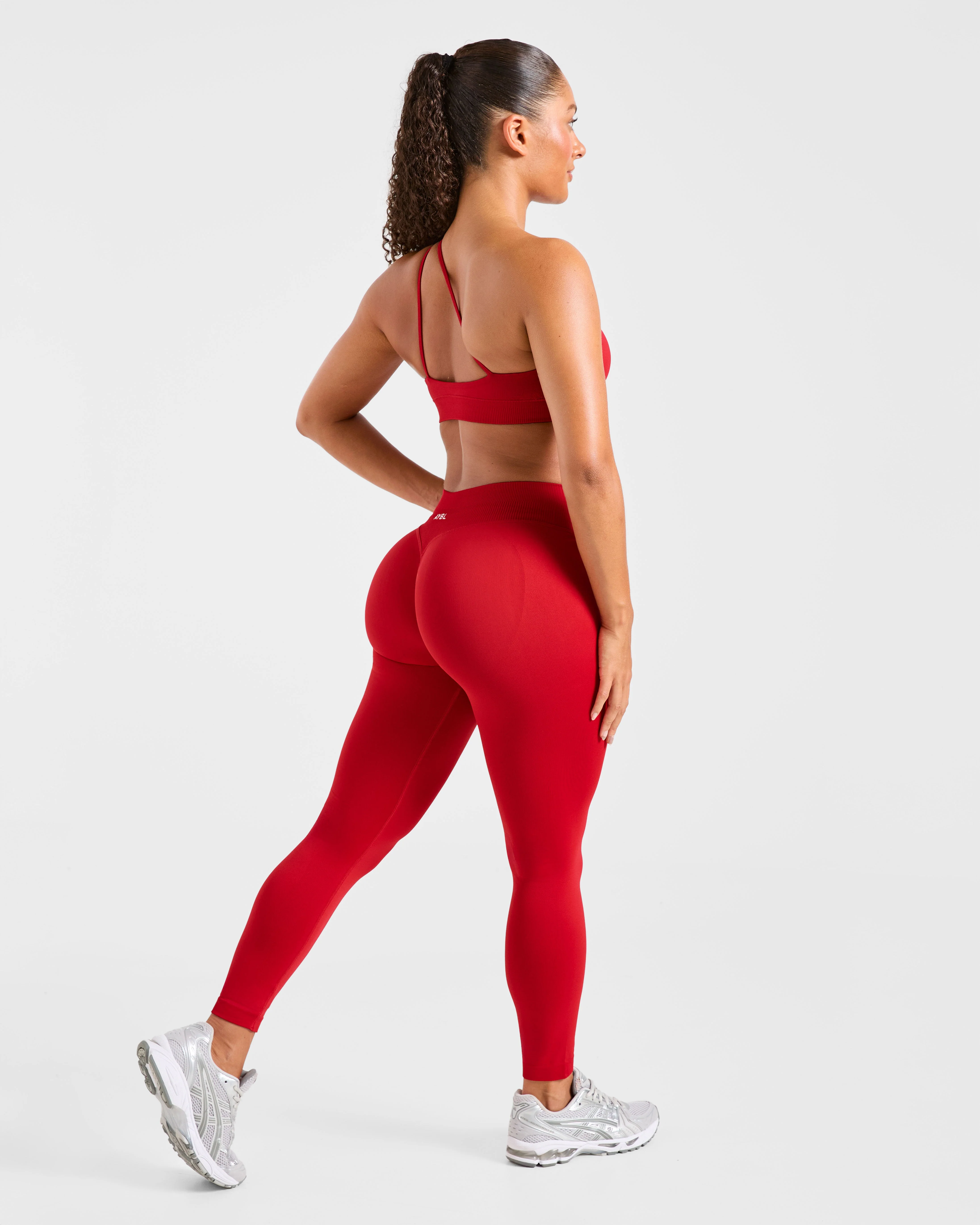 Enhance Seamless One Shoulder Sports Bra - Rouge - Image 4