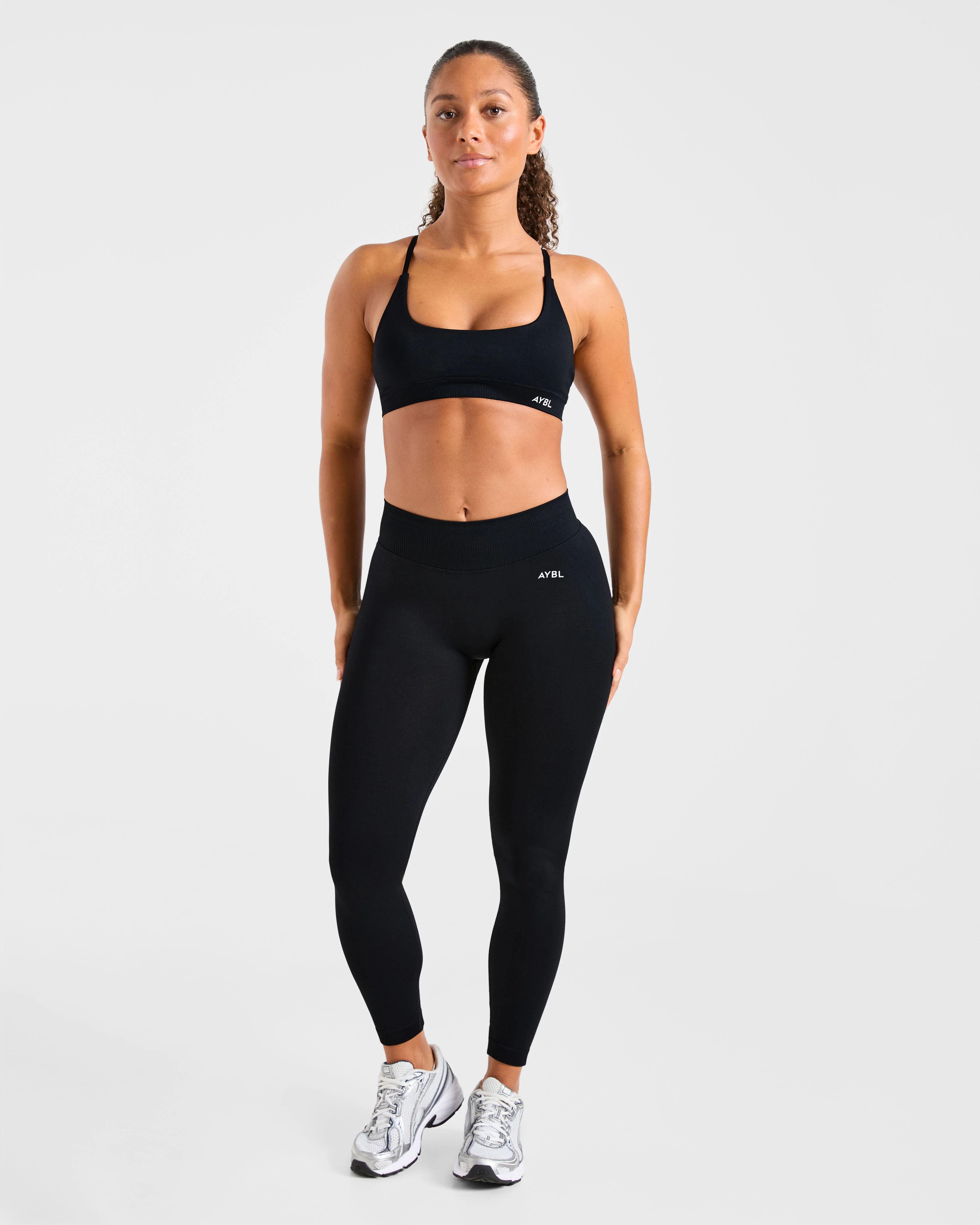 Enhance Seamless Sports Bra - Noir - Image 3