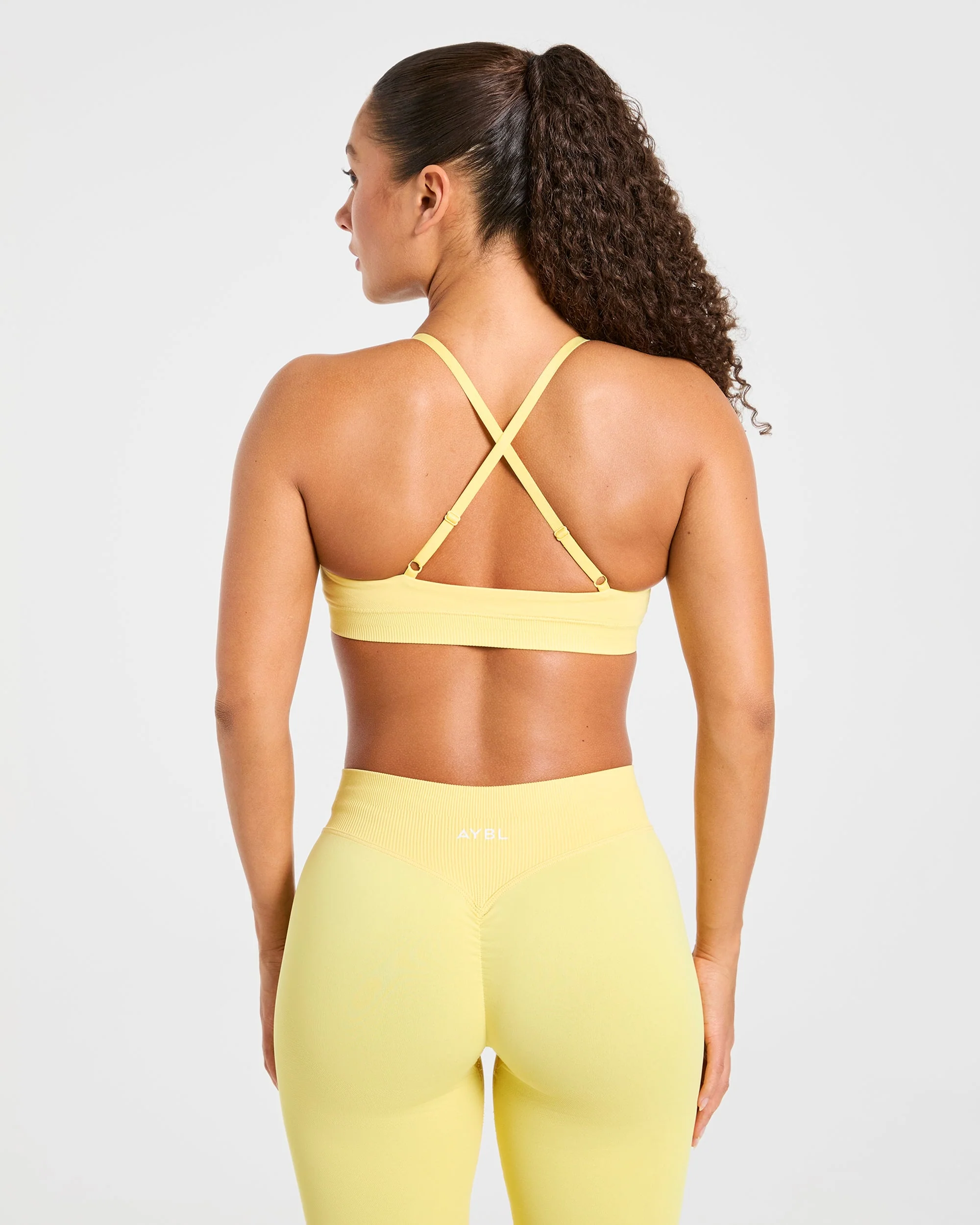 Enhance Seamless Sports Bra - Bright Jaune - Image 2