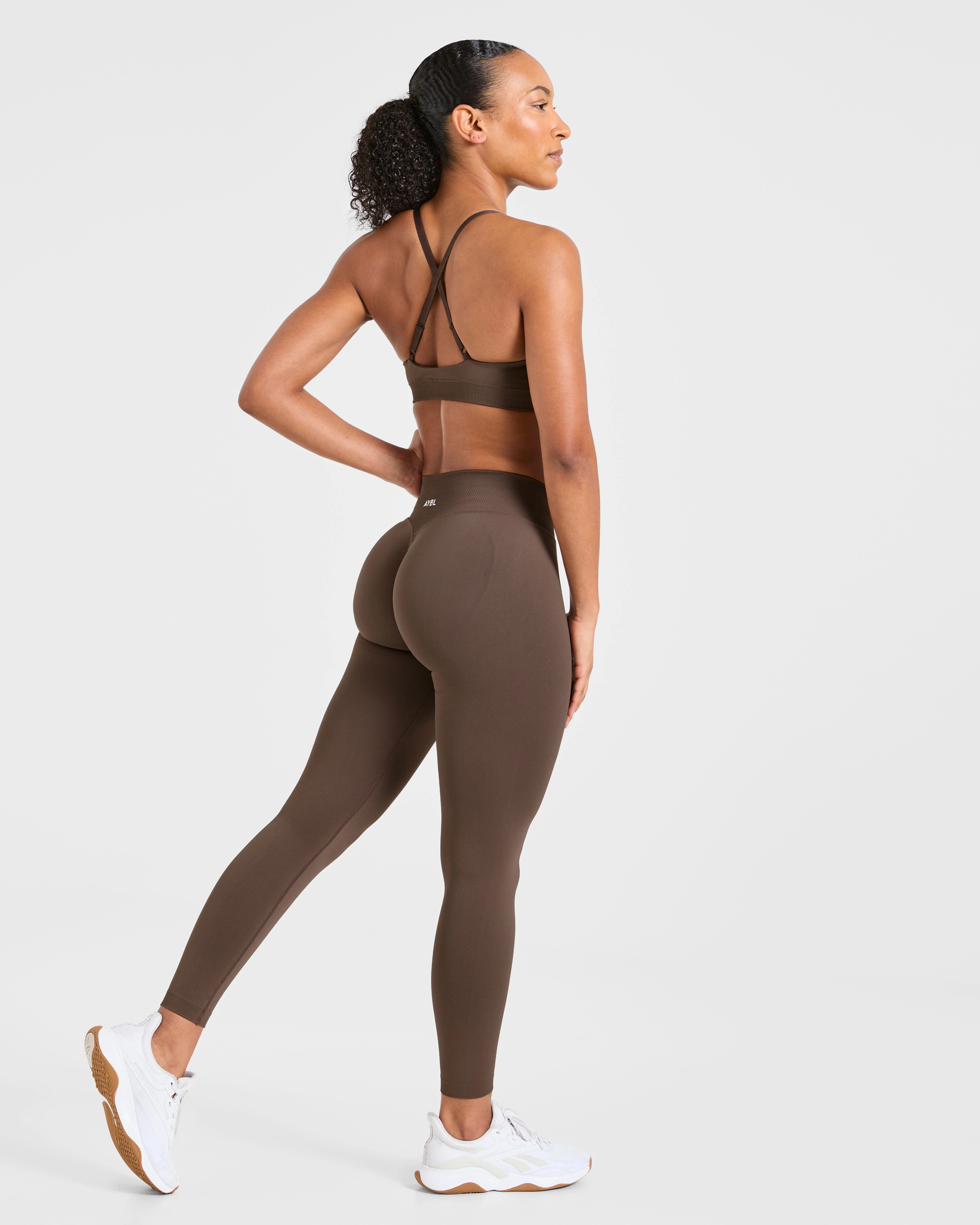 Enhance Seamless Sports Bra - Marron - Image 4