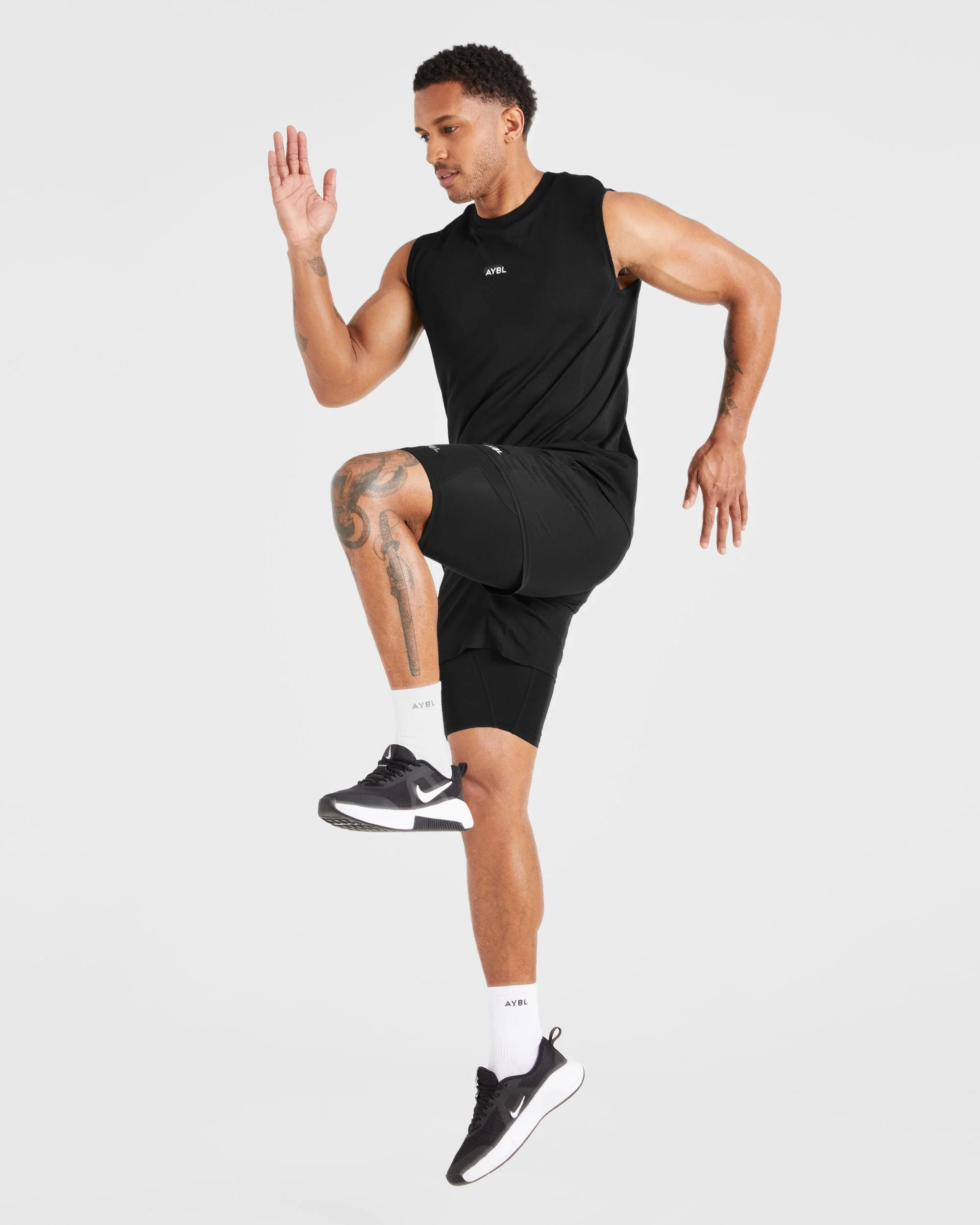 Essential Base Layer Shorts - Noir - Image 7