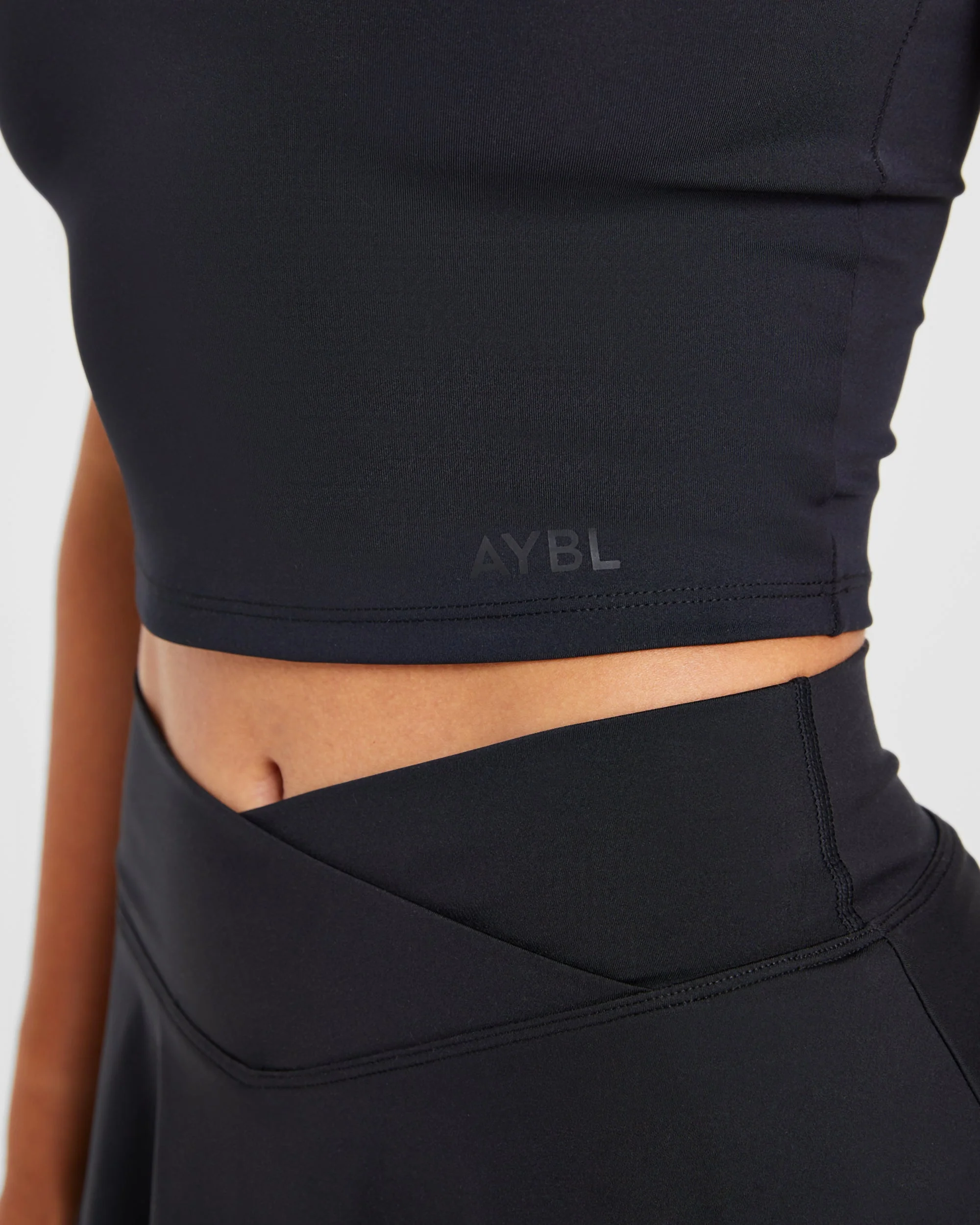 Essential Crop Vest - Noir - Image 6