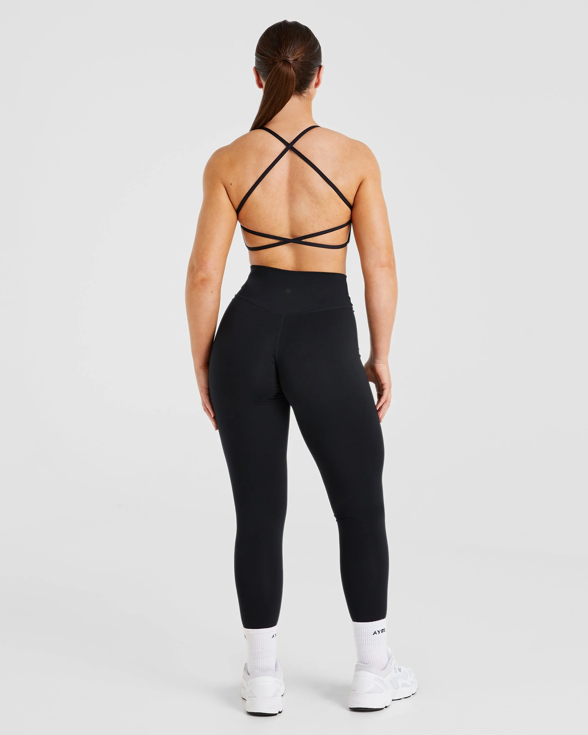 Essential Crossback Sports Bra - Noir - Image 4